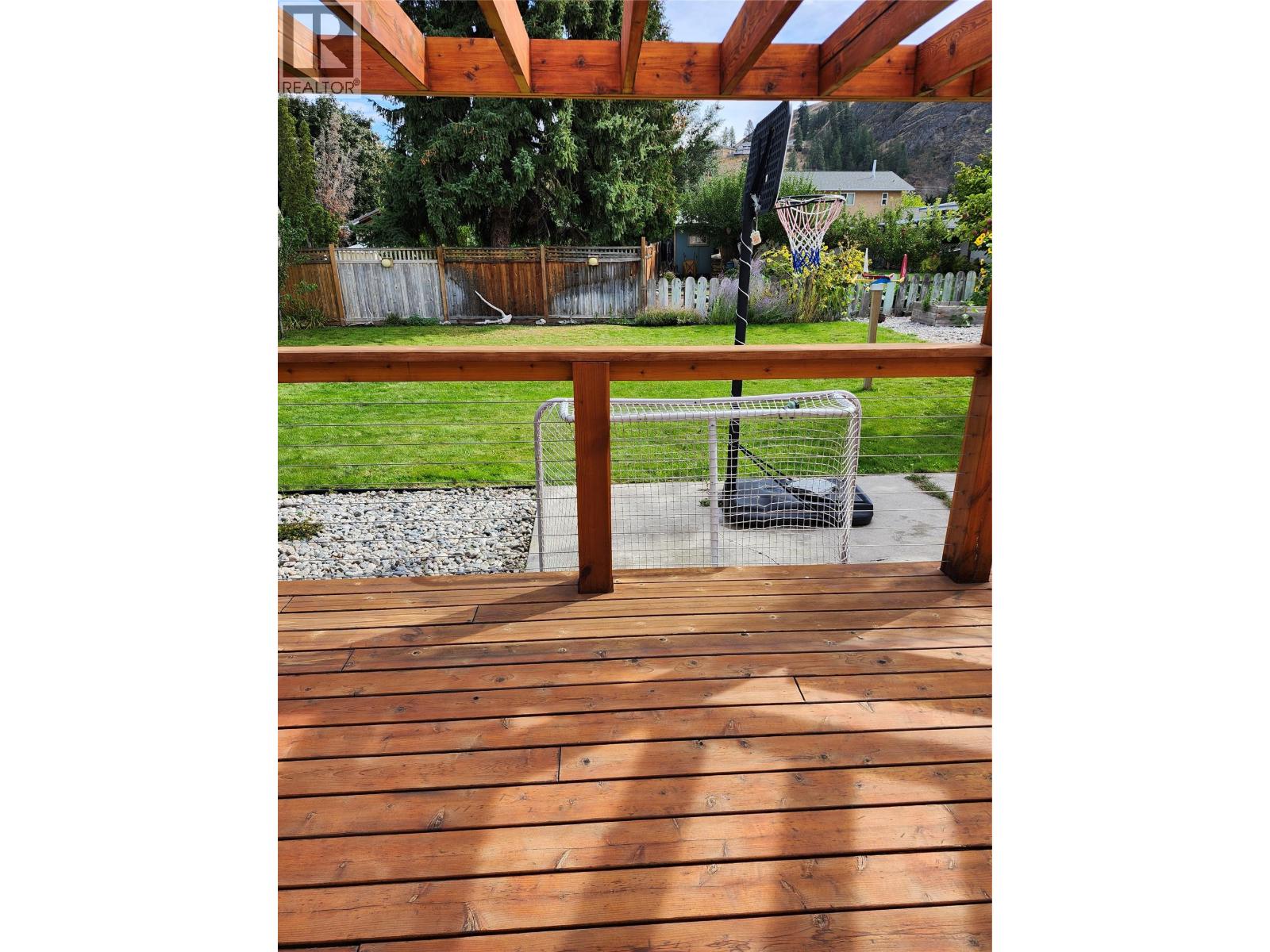12261 Saunders Crescent, Summerland, British Columbia  V0H 1Z9 - Photo 2 - 10400715