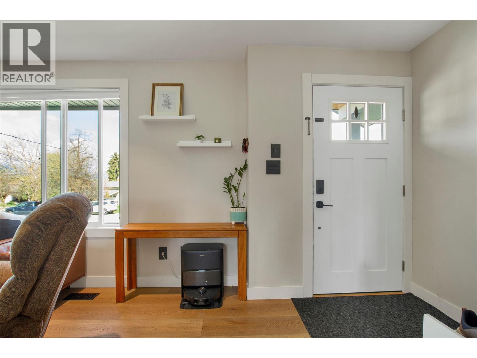 5309 Spalding Road, Vernon, British Columbia  V1B 3K5 - Photo 4 - 10400847