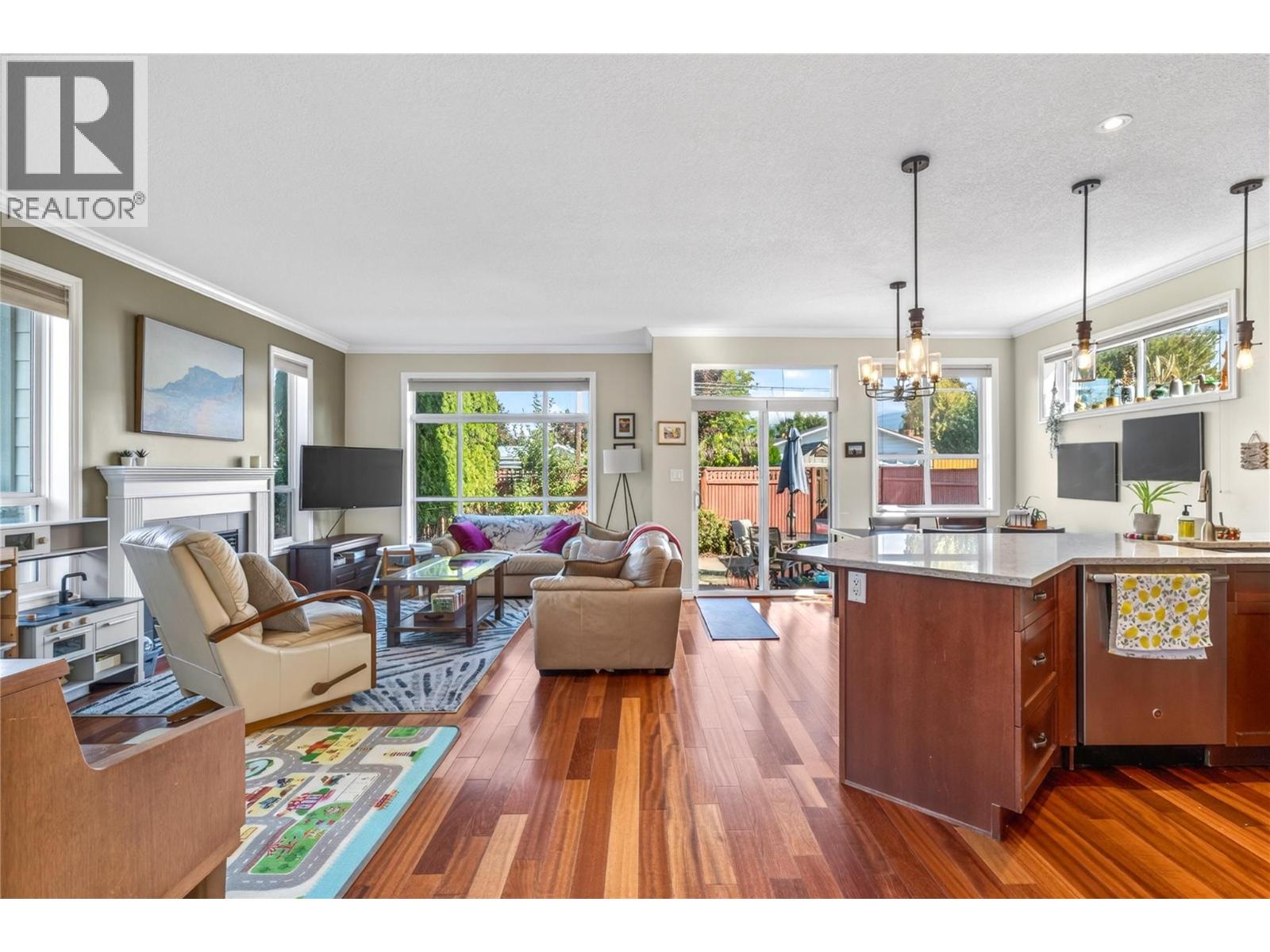 385 Douglas Avenue Unit# 102, Penticton, British Columbia  V2A 2V1 - Photo 3 - 10400344