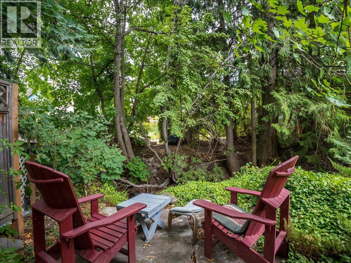 908 Fifth Street, Nelson, British Columbia  V1L 2X8 - Photo 10 - 10400852