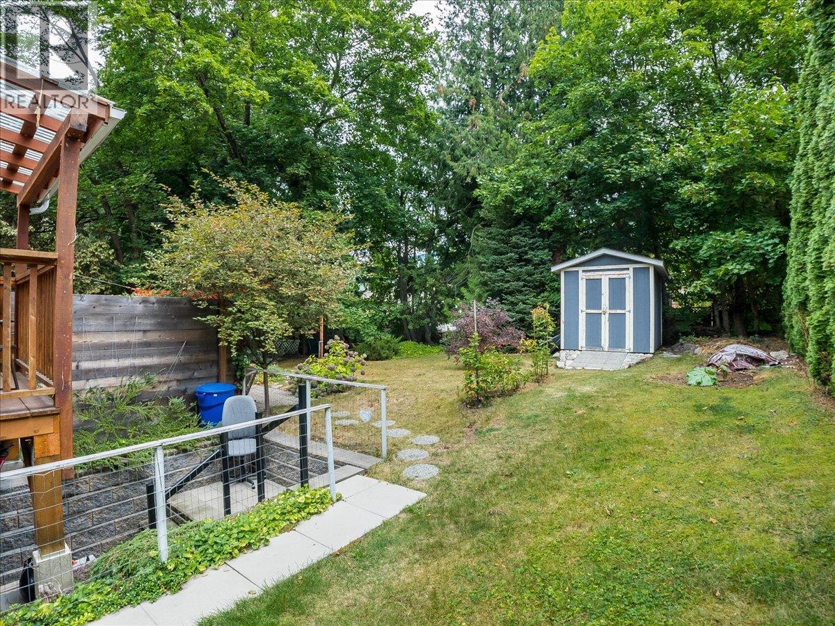 908 Fifth Street, Nelson, British Columbia  V1L 2X8 - Photo 7 - 10400852