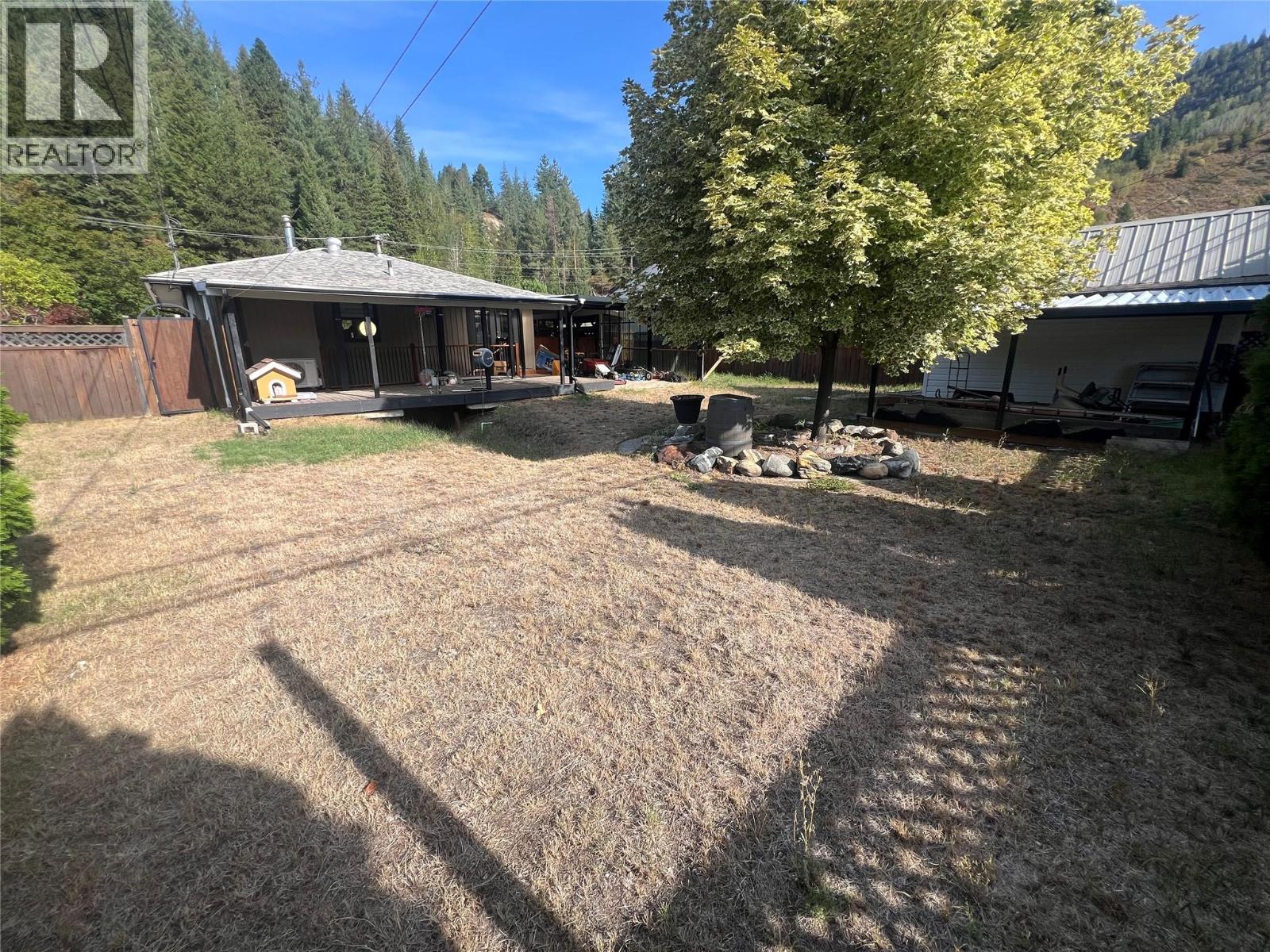 1116 Marianna Crescent, Trail, British Columbia  V1R 1C7 - Photo 18 - 10400672