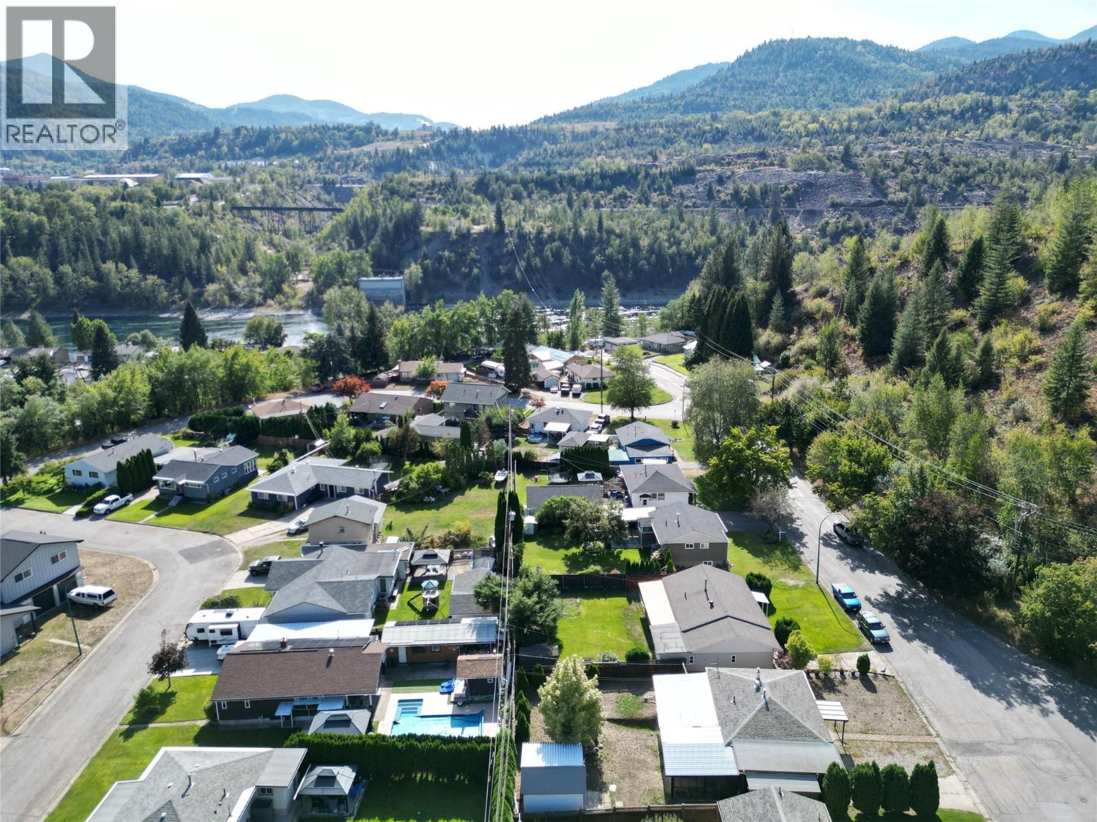 1116 Marianna Crescent, Trail, British Columbia  V1R 1C7 - Photo 31 - 10400672