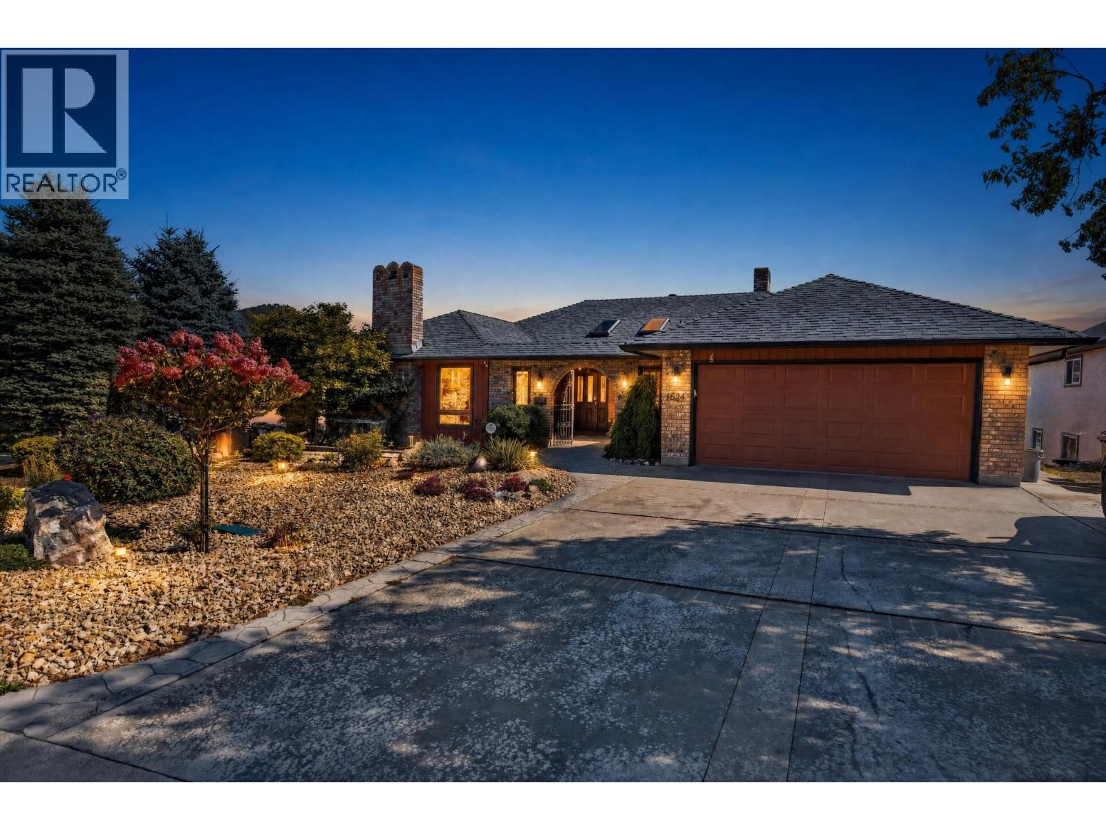 1645 Smithson Place, Kelowna, British Columbia  V1Y 8N5 - Photo 2 - 10400386