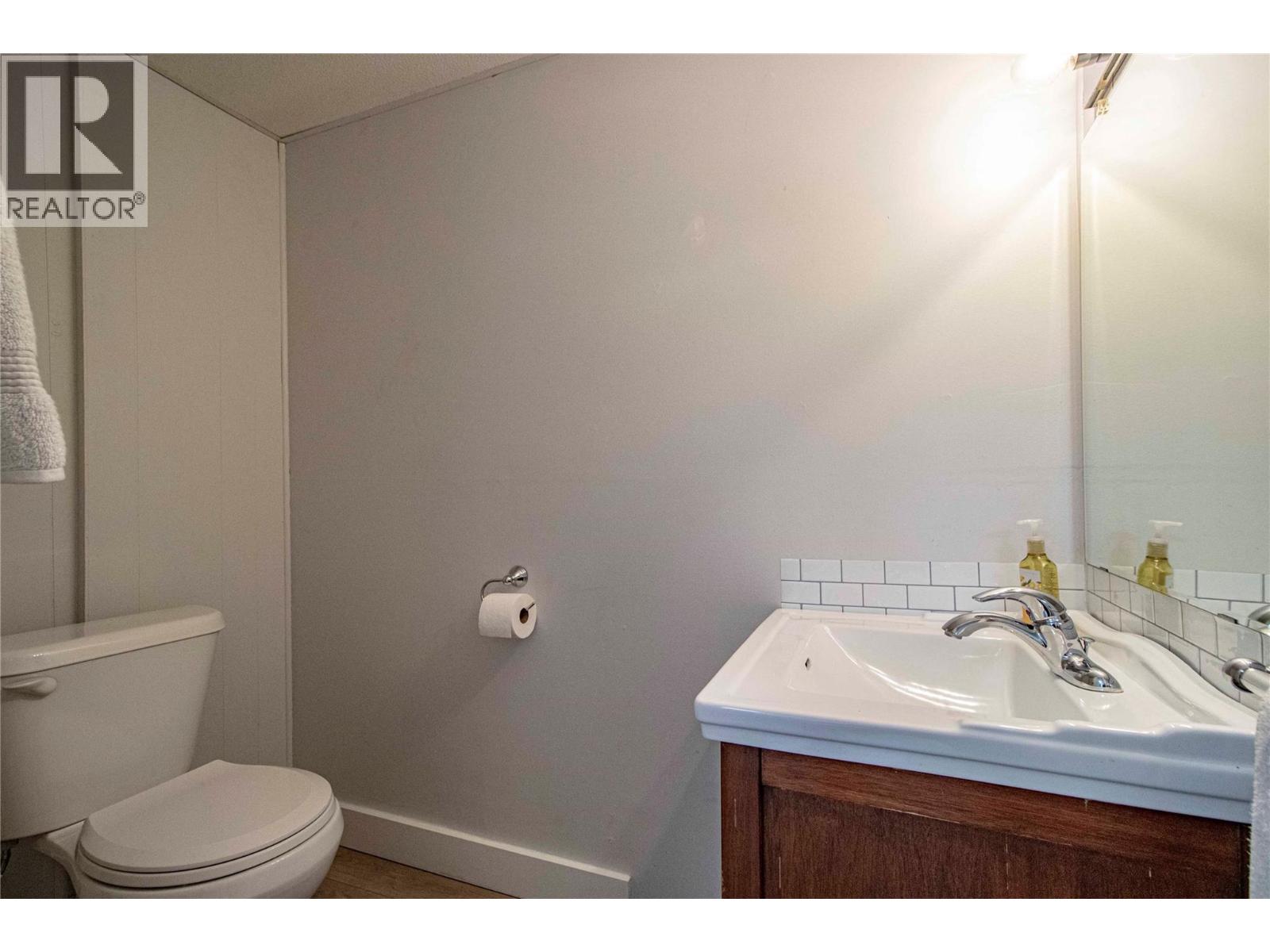 1605 Carmi Avenue, Penticton, British Columbia  V2A 6Y1 - Photo 26 - 10400683