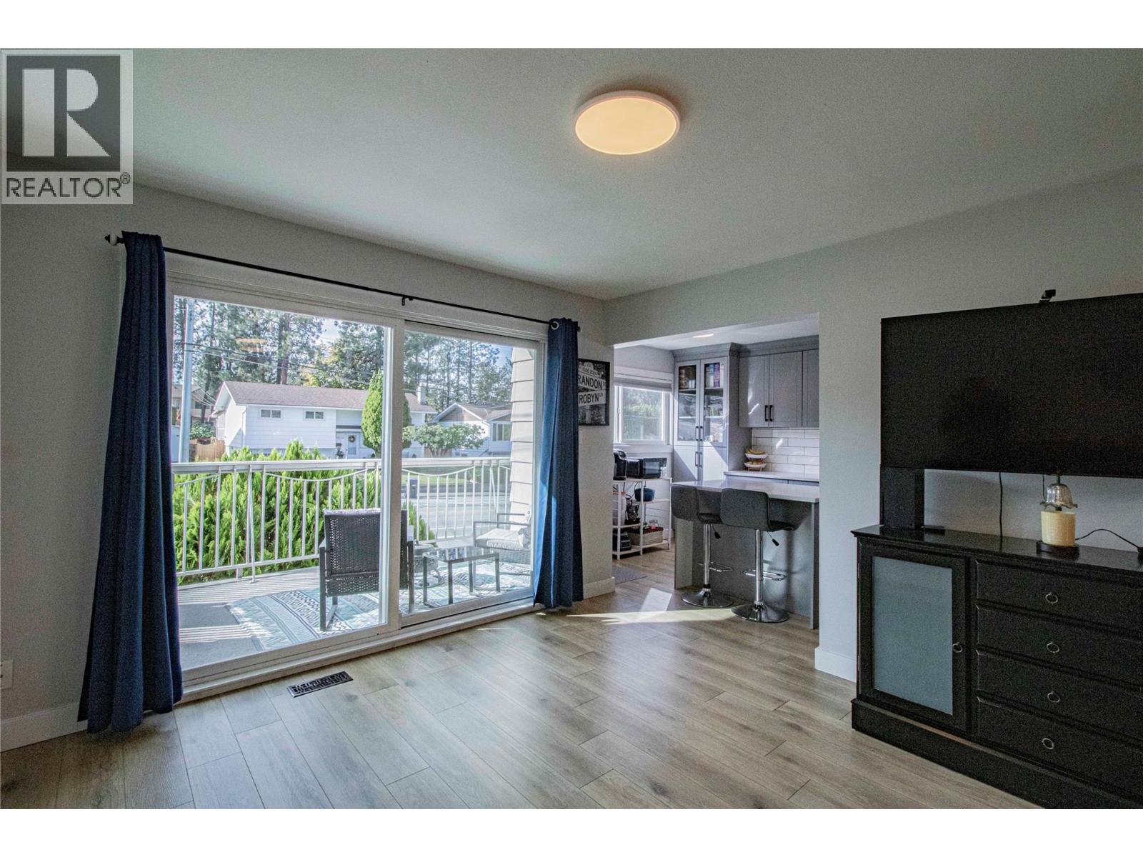 1605 Carmi Avenue, Penticton, British Columbia  V2A 6Y1 - Photo 8 - 10400683