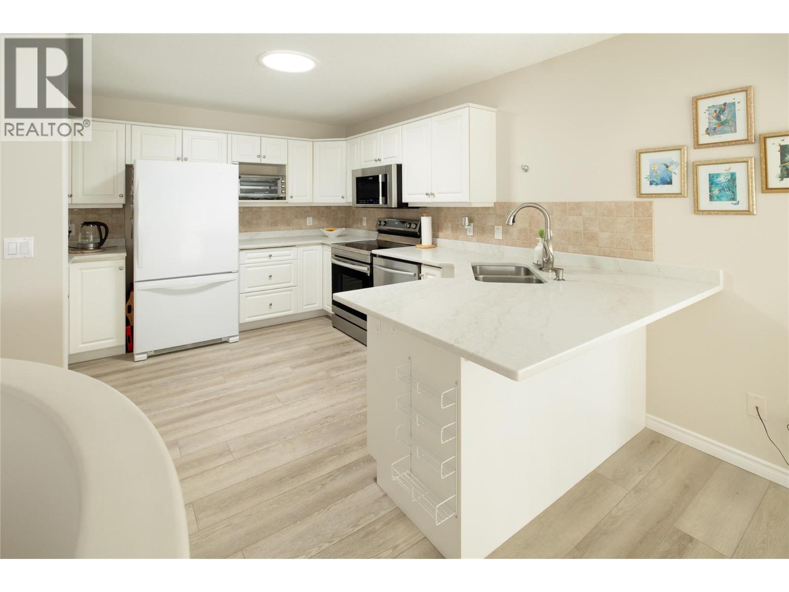 5300 Huston Road Unit# 203, Peachland, British Columbia  V0H 1X2 - Photo 4 - 10400619