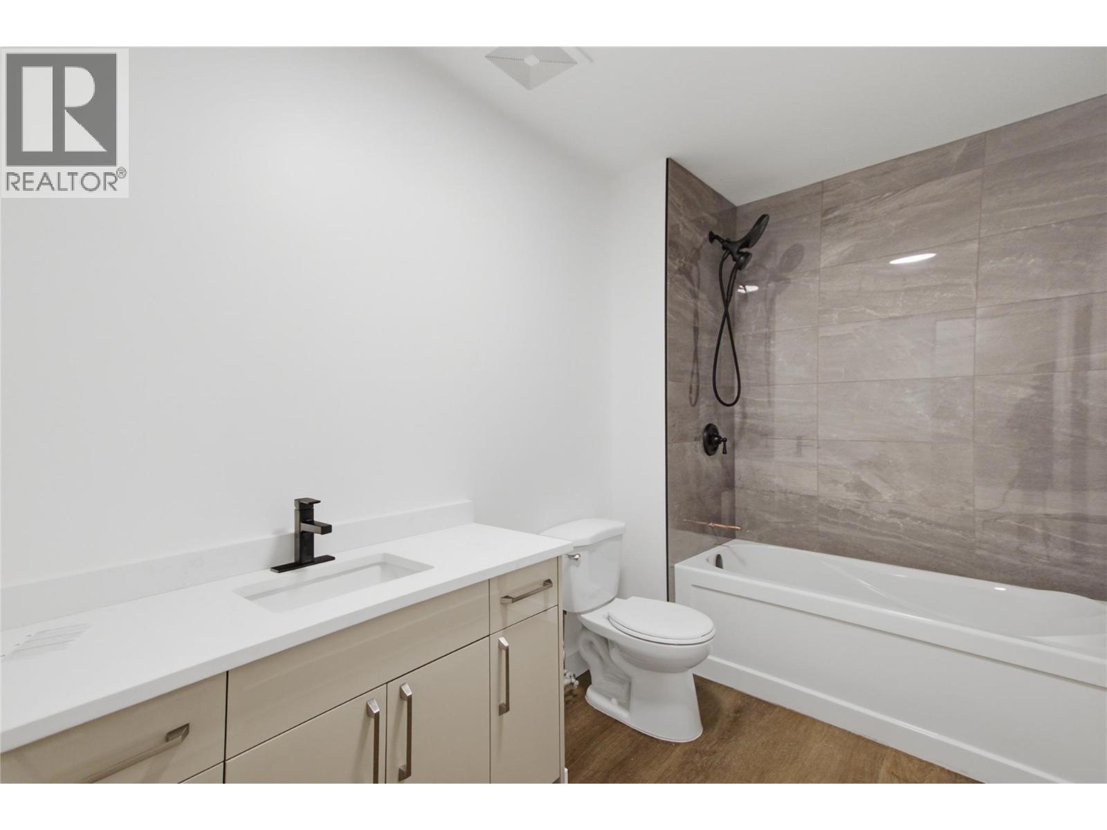 7035 Blackwell Road, Kamloops, British Columbia  V2C 6V8 - Photo 23 - 10400797