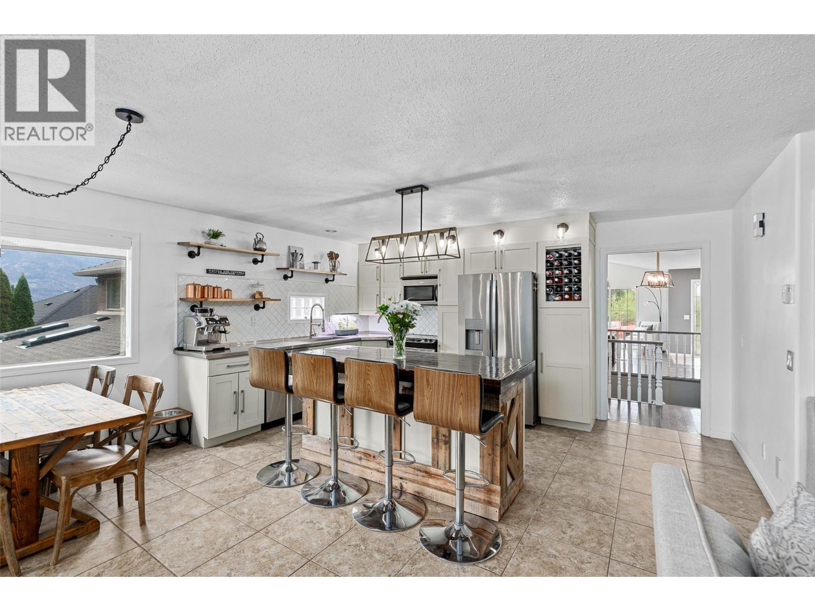 145 Magic Drive, Kelowna, British Columbia  V1V 1N2 - Photo 10 - 10400137