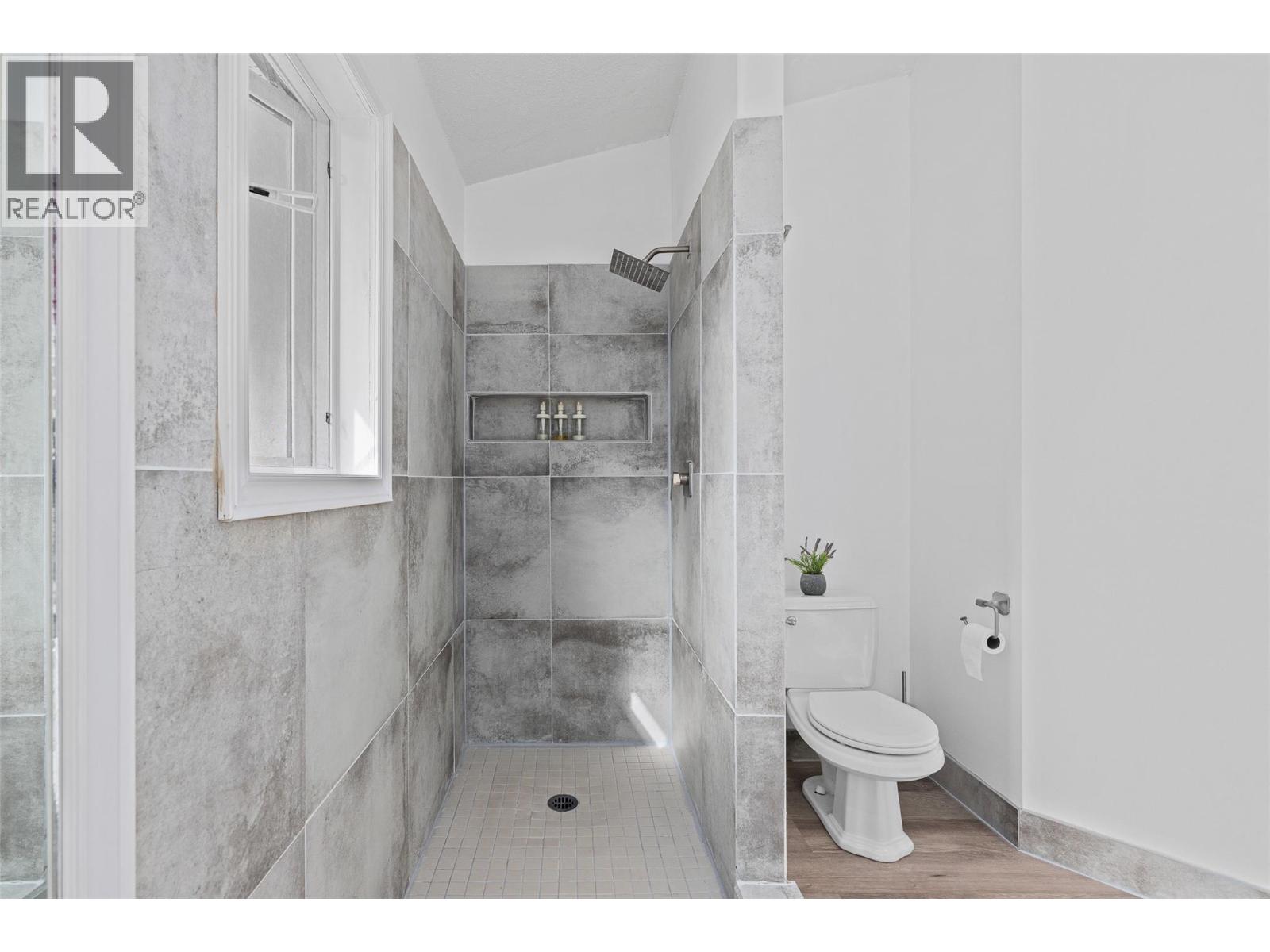 145 Magic Drive, Kelowna, British Columbia  V1V 1N2 - Photo 20 - 10400137