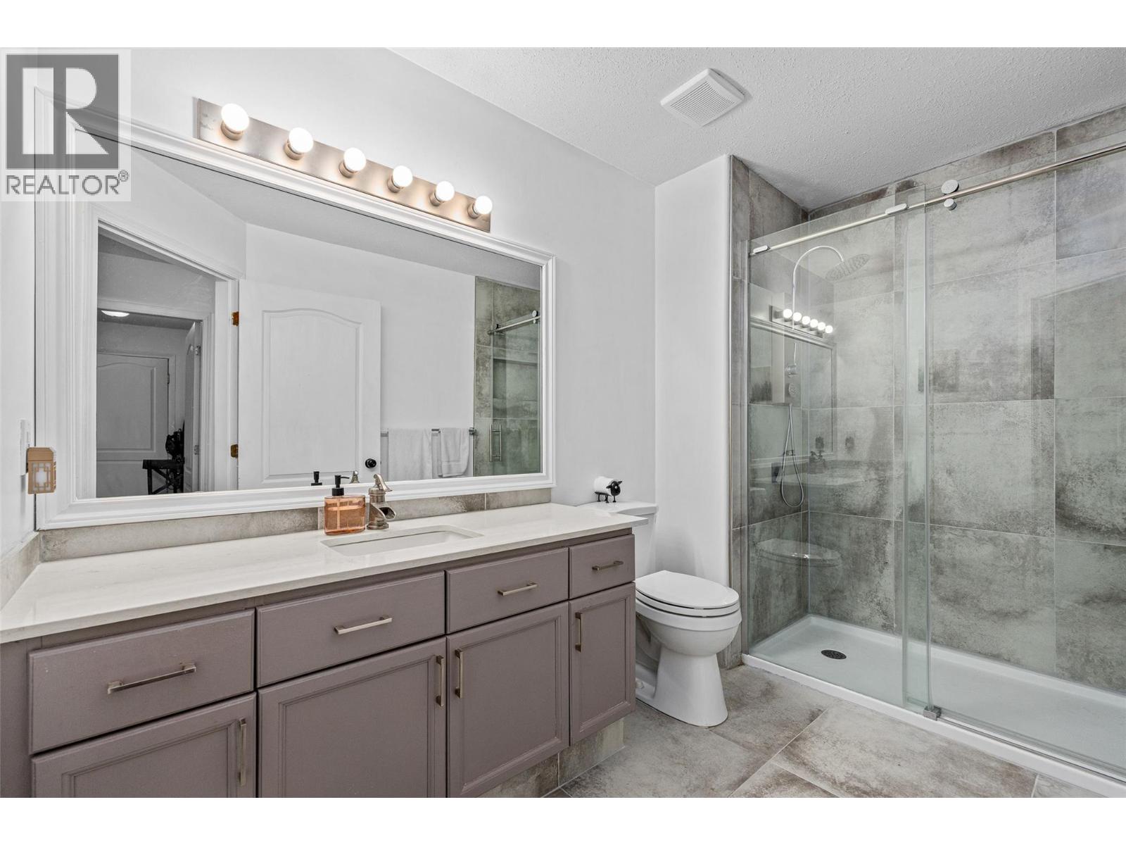 145 Magic Drive, Kelowna, British Columbia  V1V 1N2 - Photo 24 - 10400137
