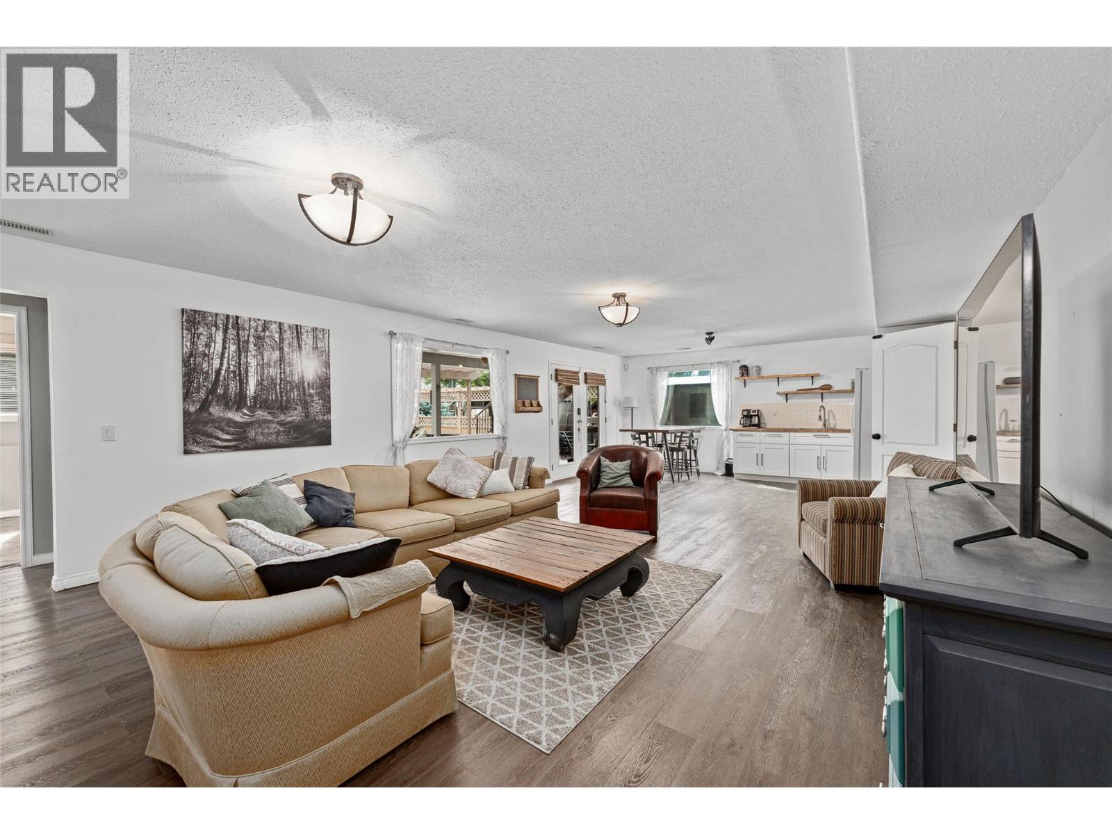 145 Magic Drive, Kelowna, British Columbia  V1V 1N2 - Photo 34 - 10400137