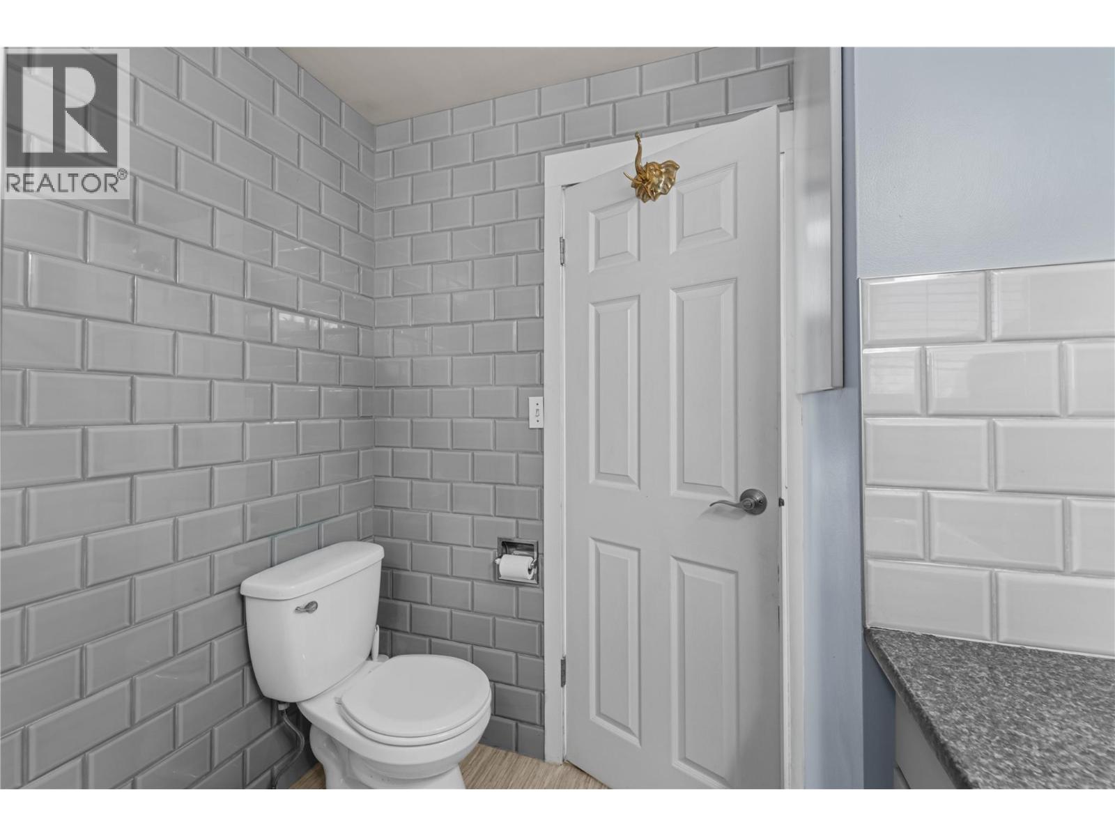 2348 Ojibway Road, Kamloops, British Columbia  V2H 1P1 - Photo 12 - 10400870