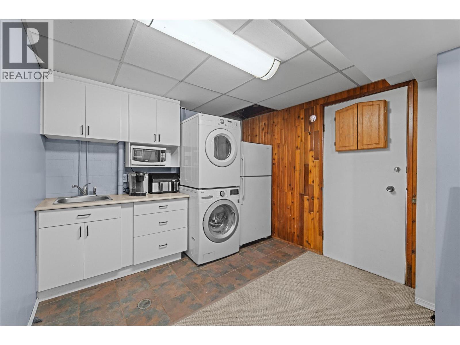 2348 Ojibway Road, Kamloops, British Columbia  V2H 1P1 - Photo 19 - 10400870