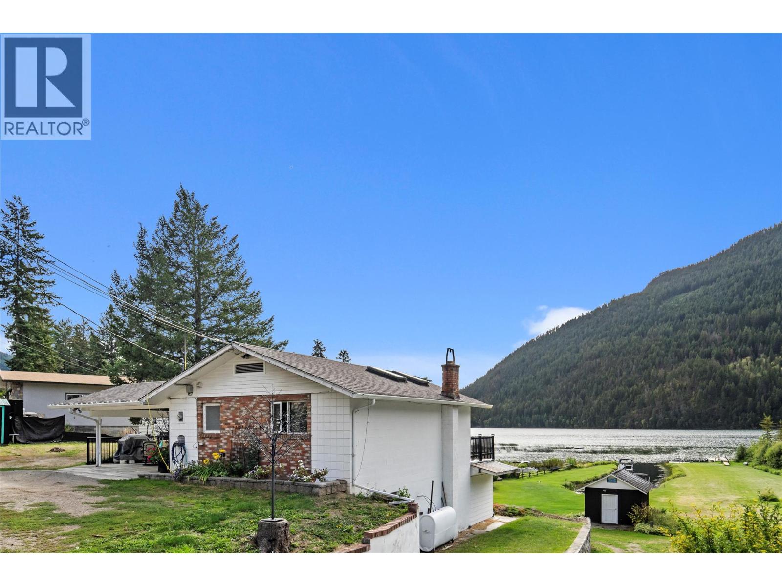 2348 Ojibway Road, Kamloops, British Columbia  V2H 1P1 - Photo 3 - 10400870