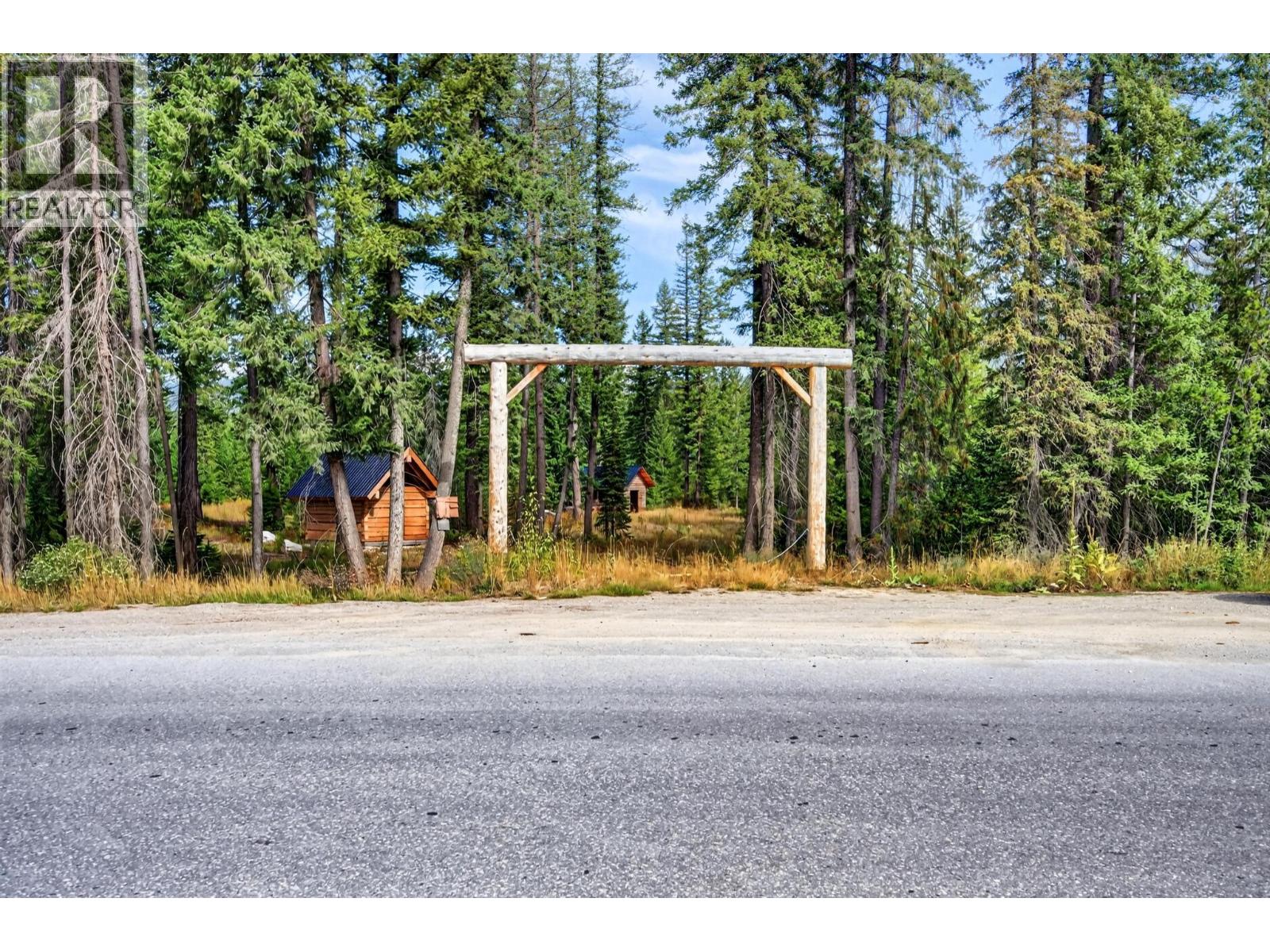 2756 Donald Road, Golden, British Columbia  V0A 1H1 - Photo 1 - 10400747