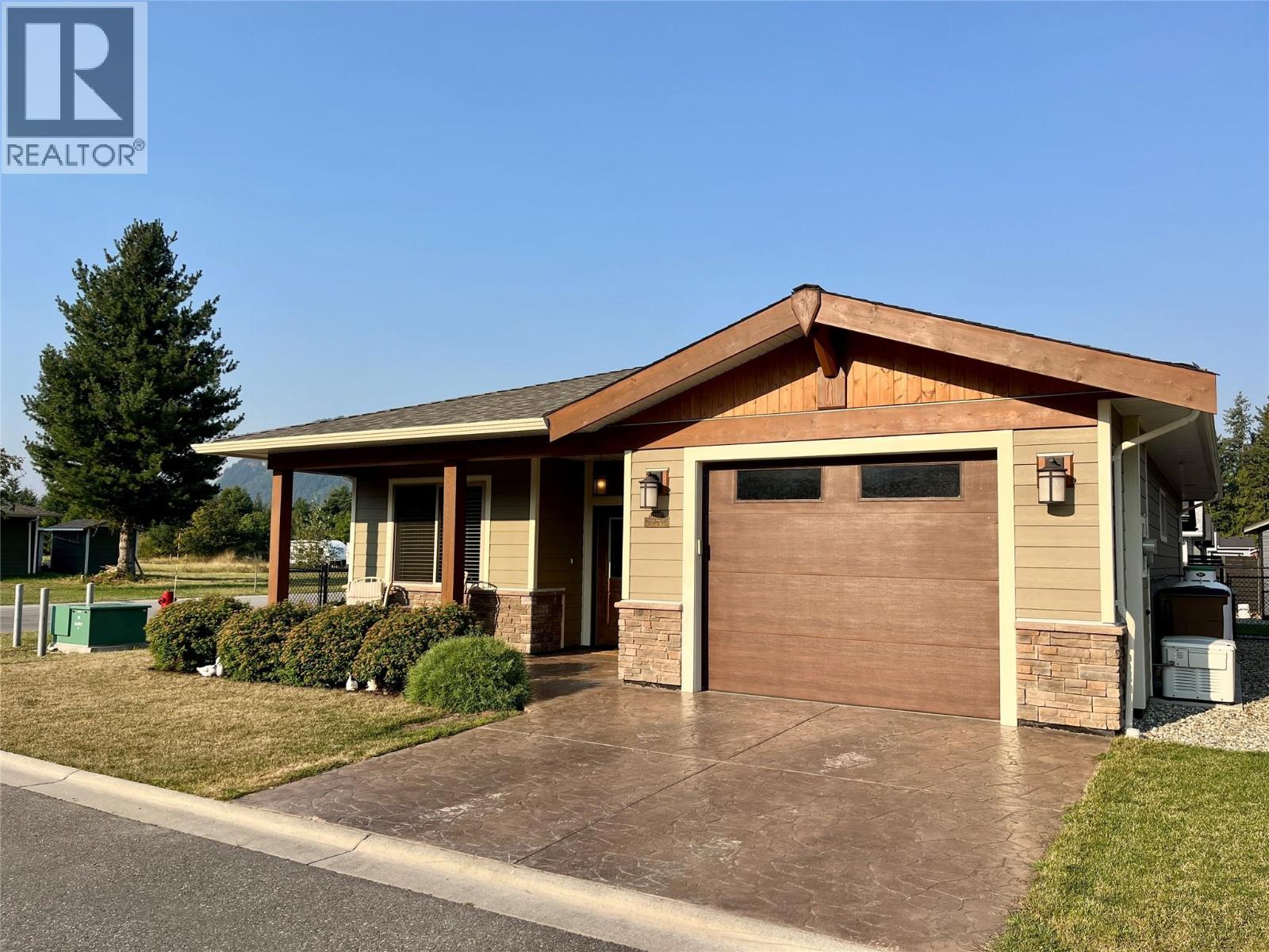 1132 Willow Row, Sicamous, British Columbia  V0E 2V0 - Photo 3 - 10400223