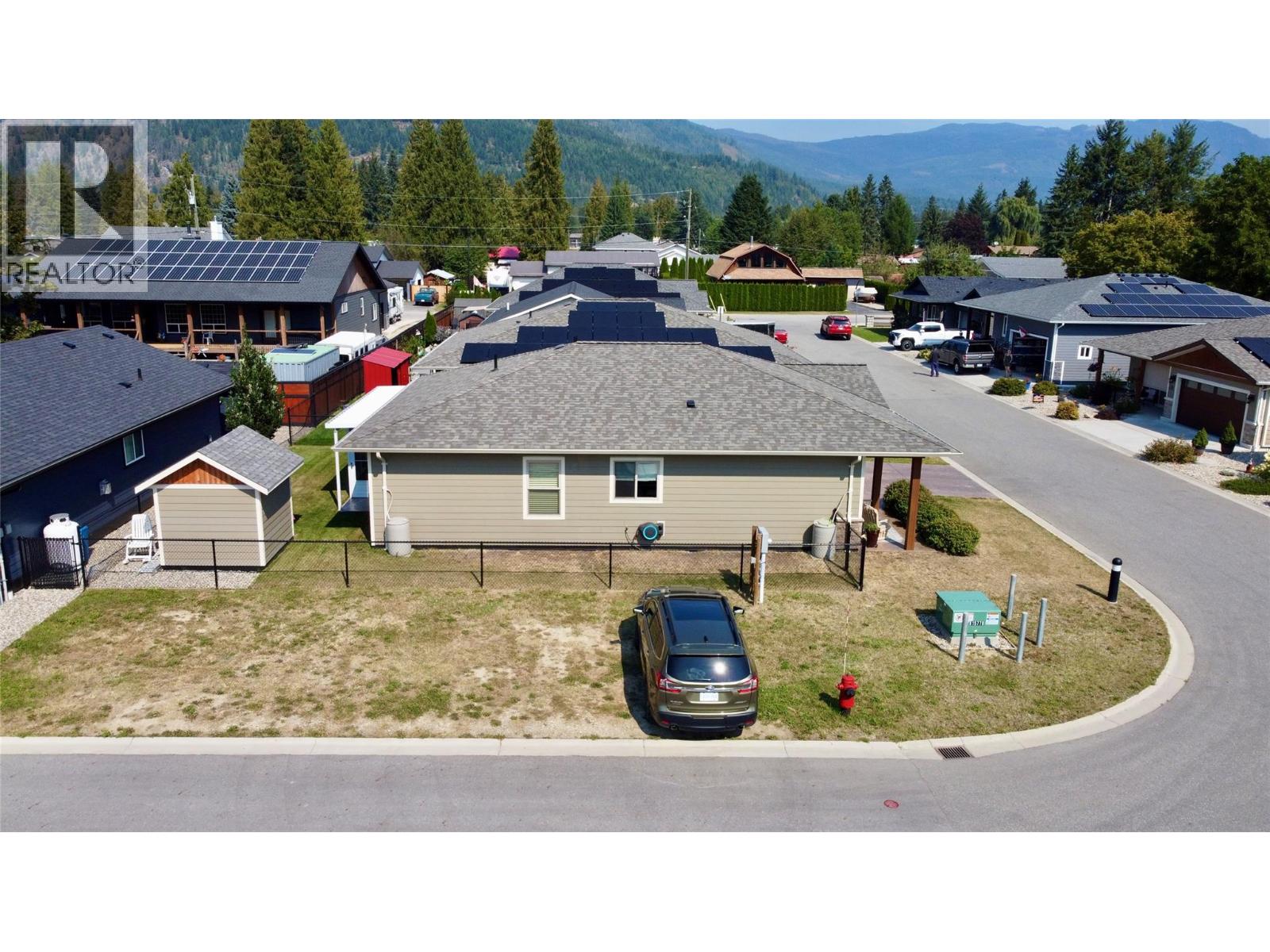1132 Willow Row, Sicamous, British Columbia  V0E 2V0 - Photo 37 - 10400223