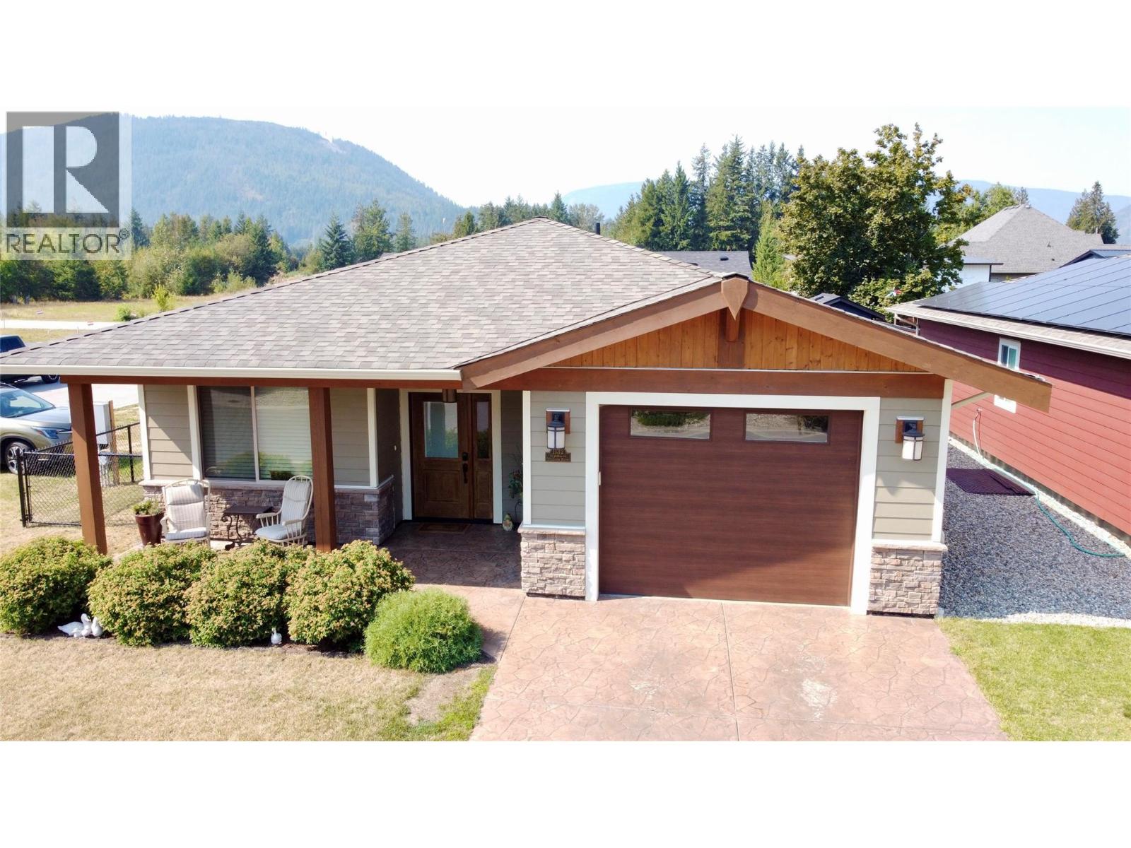 1132 Willow Row, Sicamous, British Columbia  V0E 2V0 - Photo 45 - 10400223