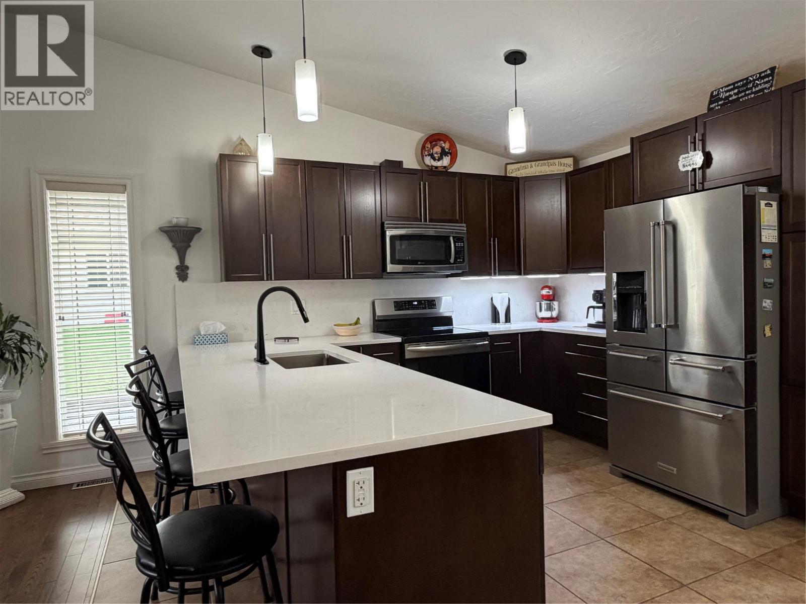 1841 87 Avenue, Dawson Creek, British Columbia  V1G 0B6 - Photo 5 - 10400963