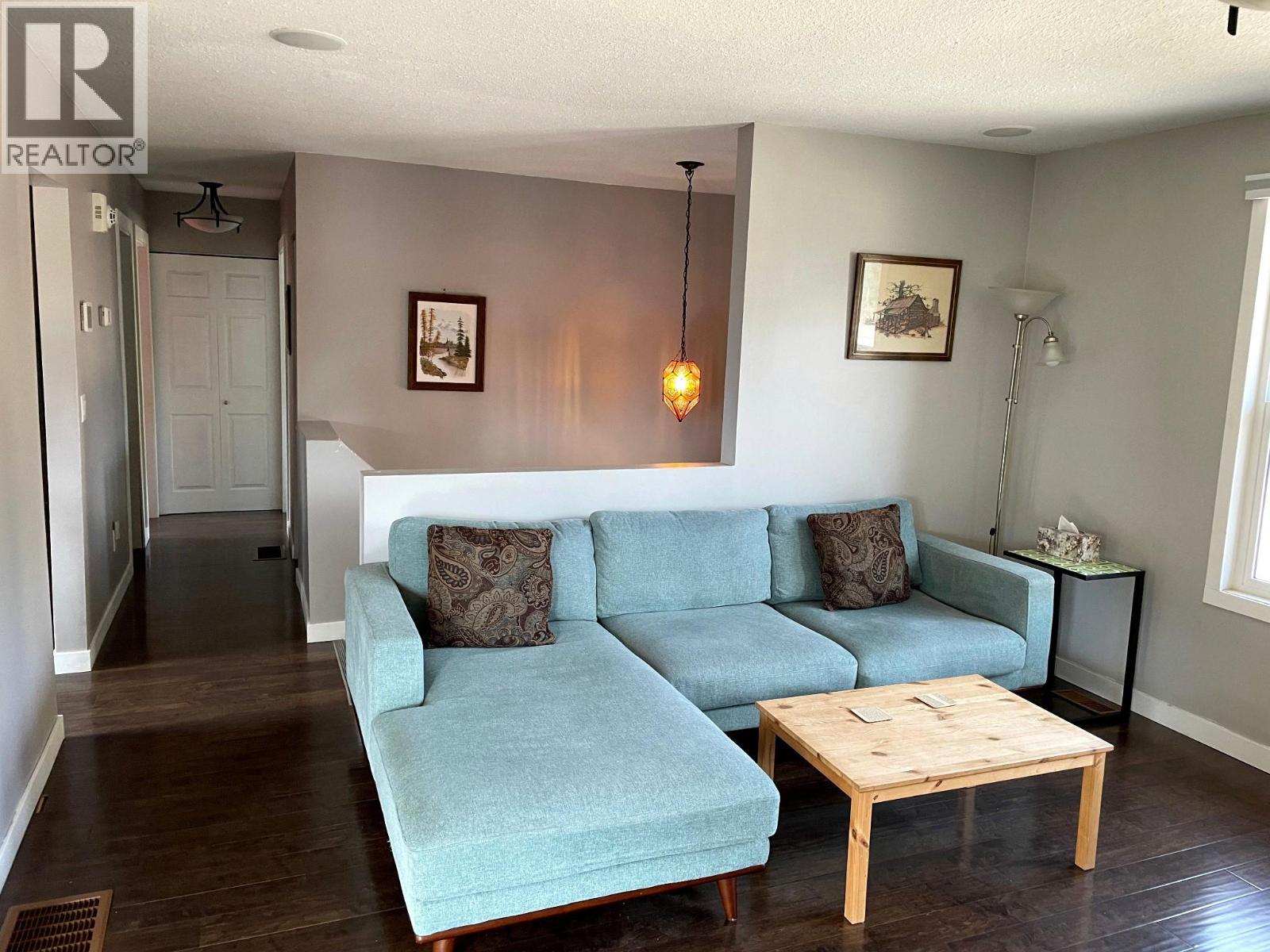 218 10th Avenue Nw, Nakusp, British Columbia  V0G 1R0 - Photo 6 - 10400519