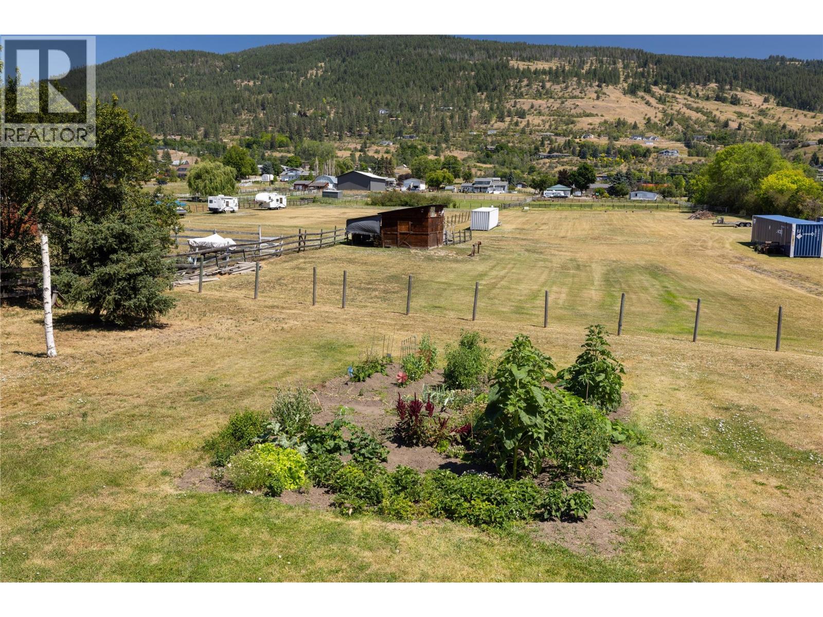 2271 Francis Street, Vernon, British Columbia  V1B 3B4 - Photo 16 - 10400875