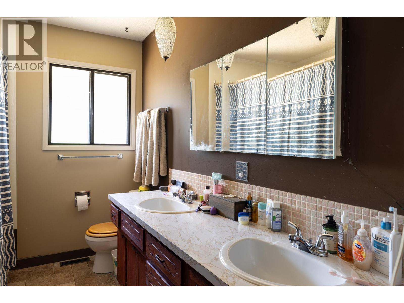 2271 Francis Street, Vernon, British Columbia  V1B 3B4 - Photo 22 - 10400875