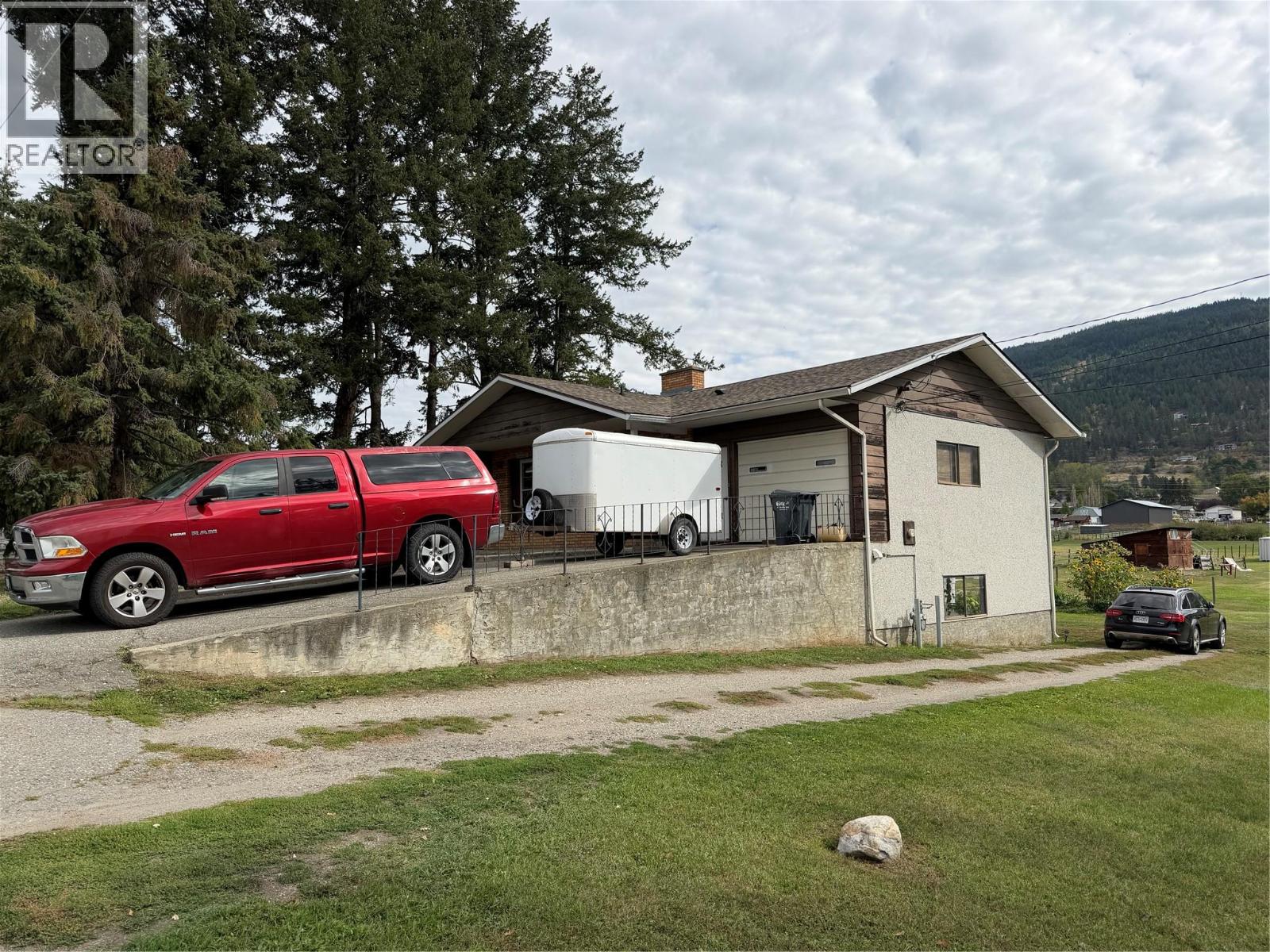 2271 Francis Street, Vernon, British Columbia  V1B 3B4 - Photo 27 - 10400875