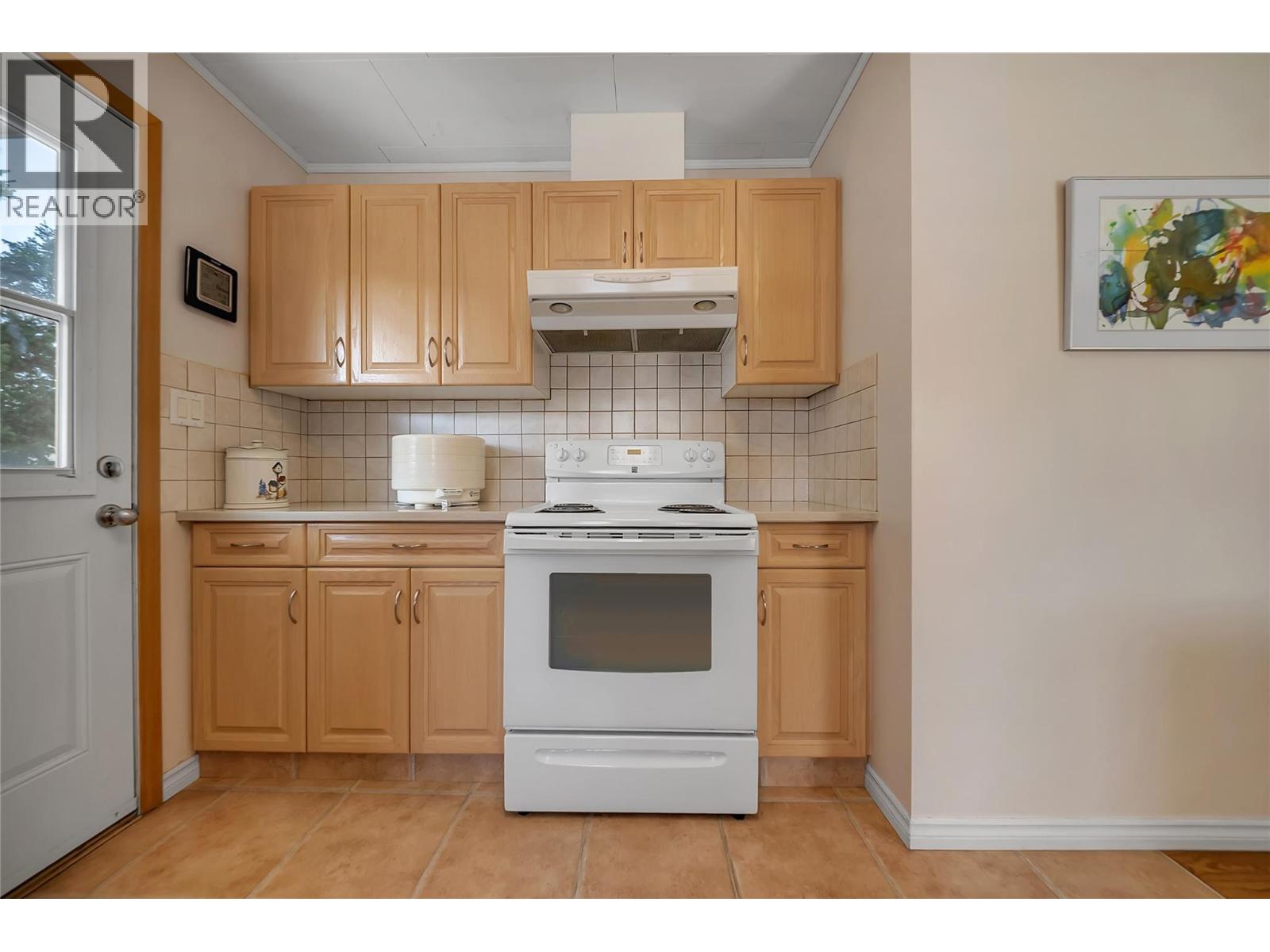 5012 33rd Street, Osoyoos, British Columbia  V0H 1V6 - Photo 19 - 10400012