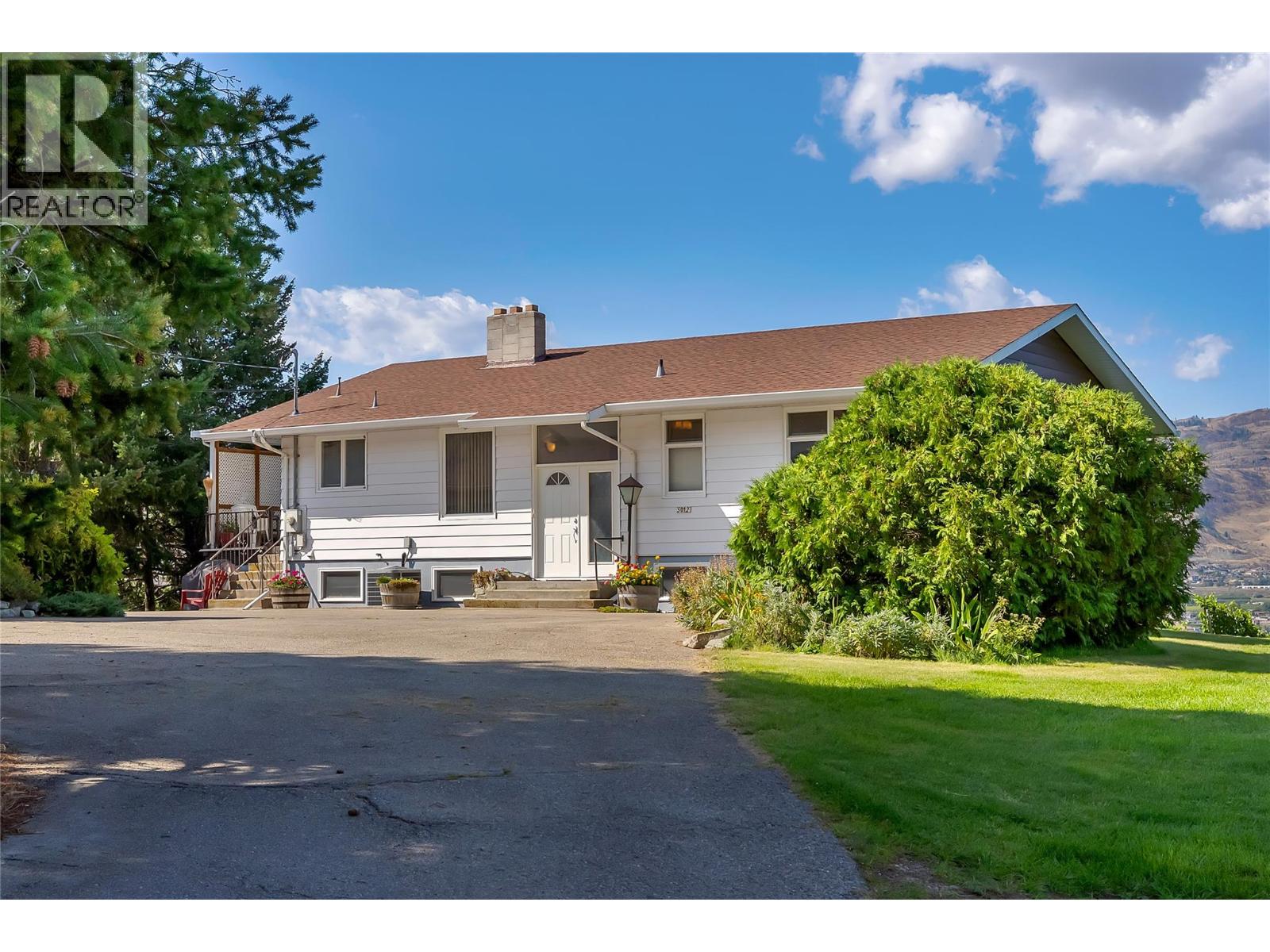 5012 33rd Street, Osoyoos, British Columbia  V0H 1V6 - Photo 3 - 10400012