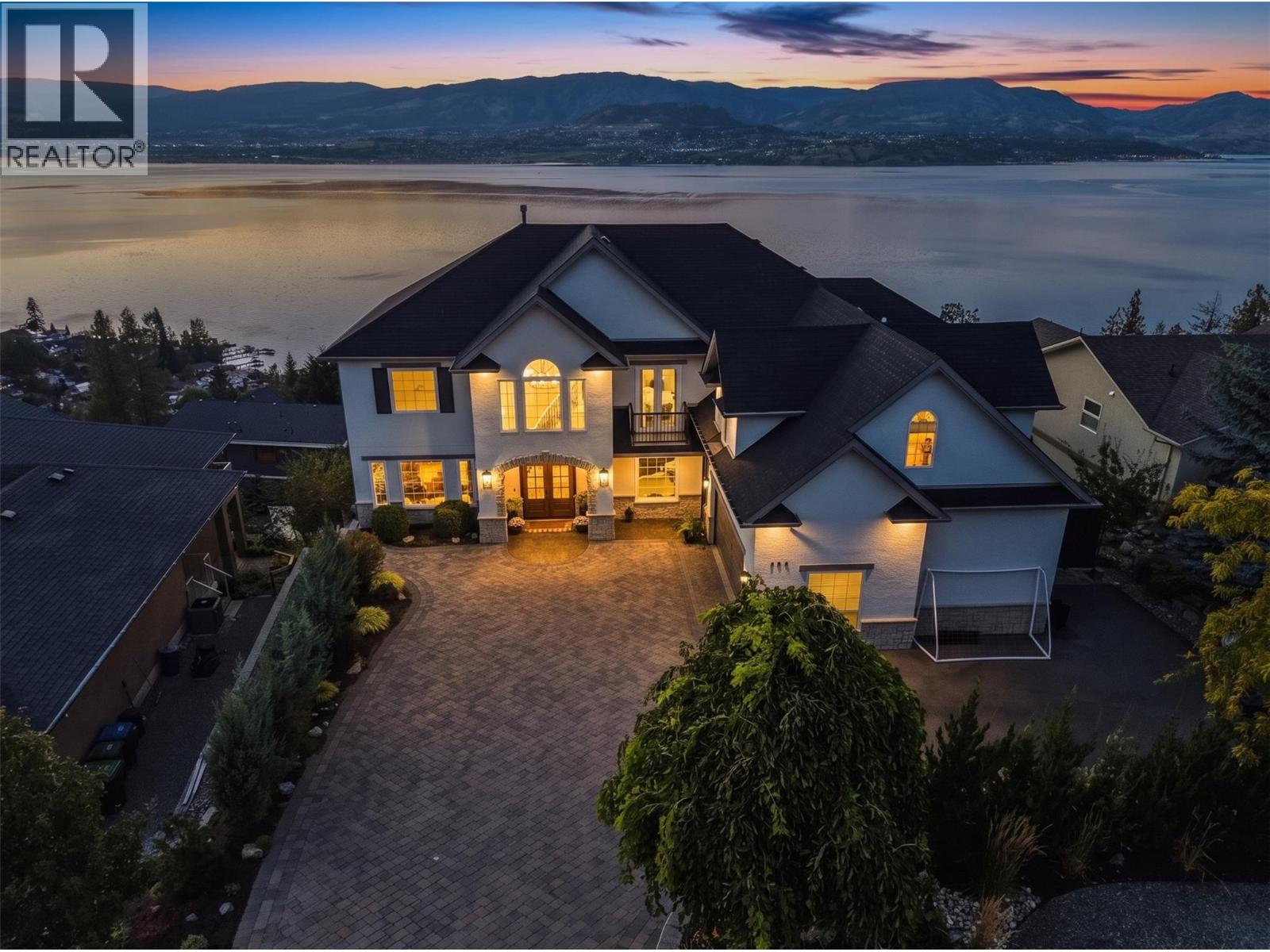 408 Okaview Road, Kelowna, British Columbia  V1W 4K2 - Photo 1 - 10399882