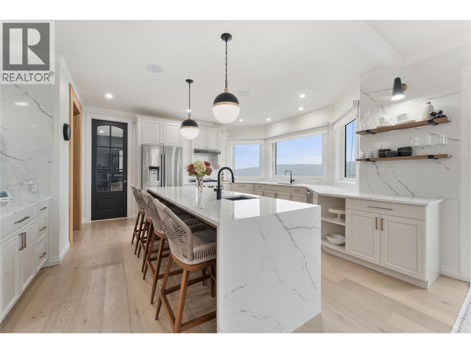 408 Okaview Road, Kelowna, British Columbia  V1W 4K2 - Photo 6 - 10399882