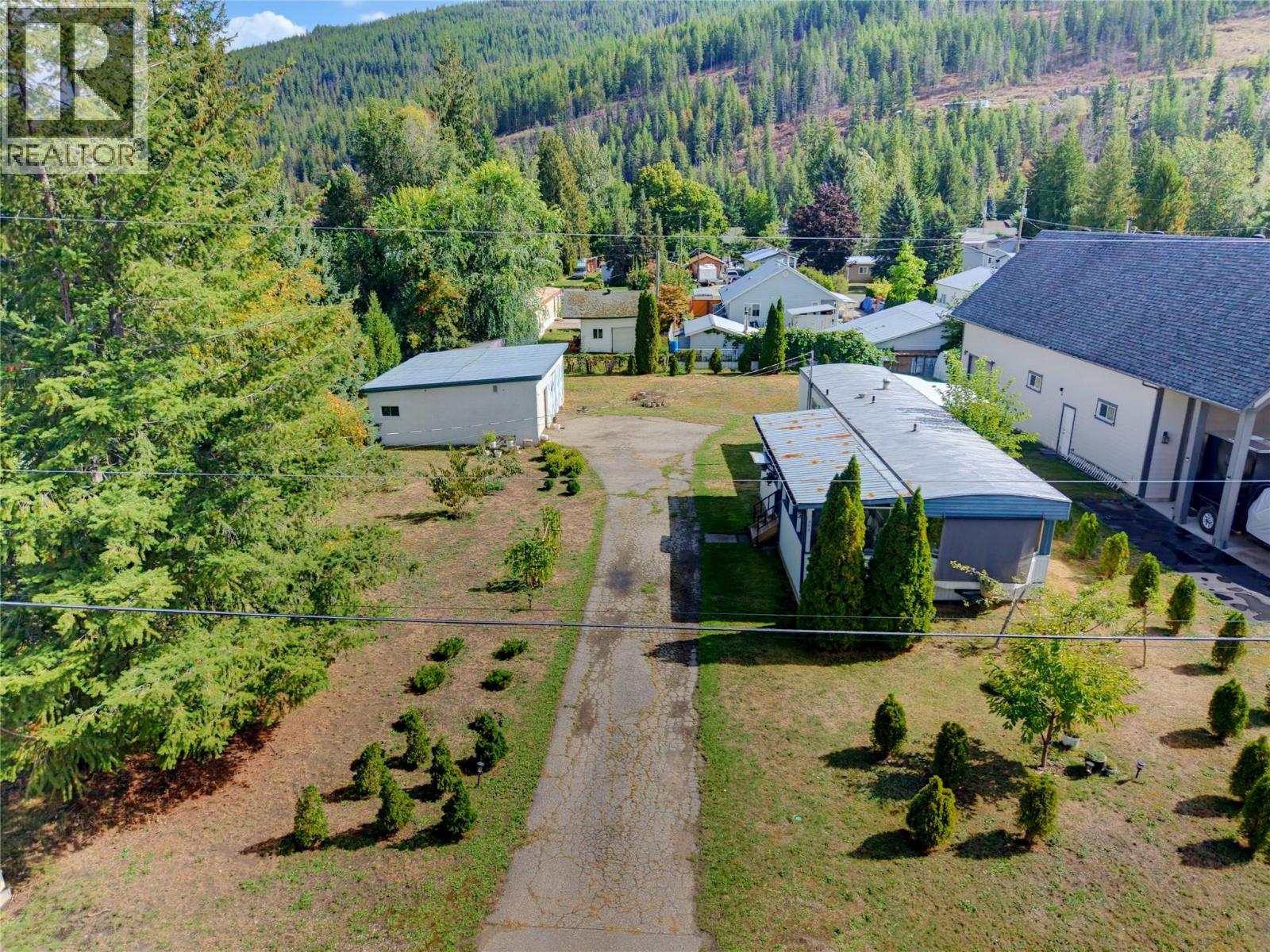 405 Gillis Avenue, Sicamous, British Columbia  V0E 2V1 - Photo 1 - 10400970