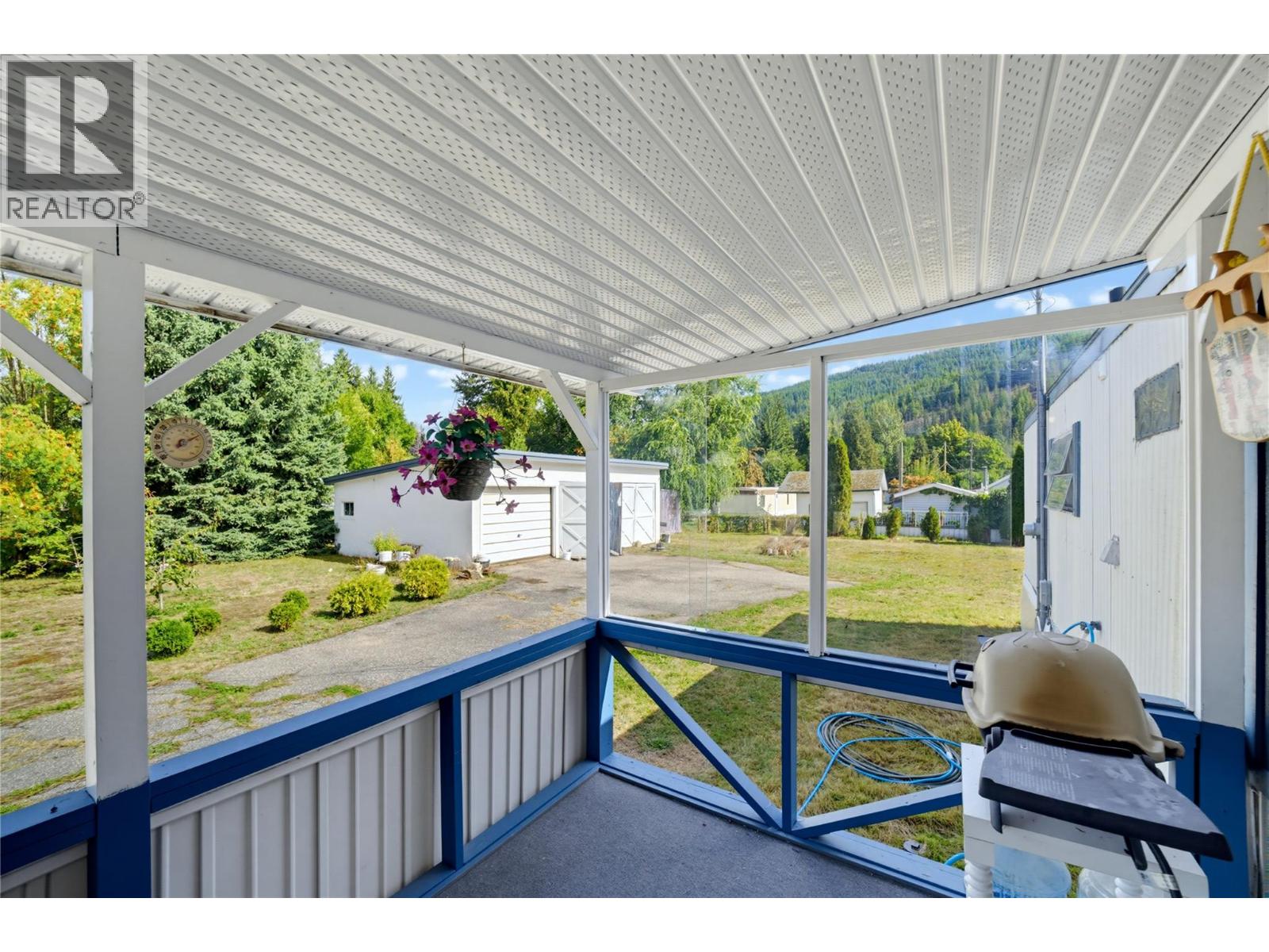 405 Gillis Avenue, Sicamous, British Columbia  V0E 2V1 - Photo 34 - 10400970