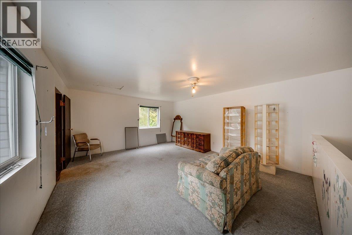 1427 Airport Road, Salmo, British Columbia  V0G 1Z0 - Photo 16 - 10400712