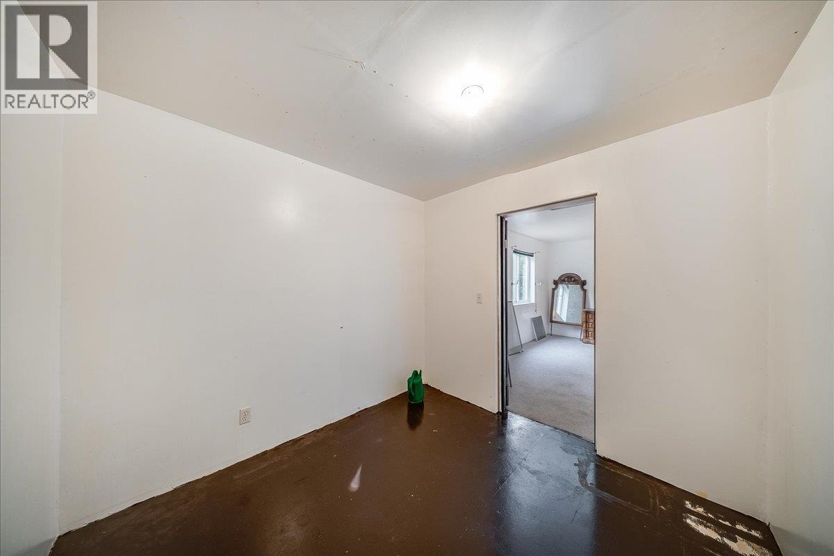 1427 Airport Road, Salmo, British Columbia  V0G 1Z0 - Photo 19 - 10400712