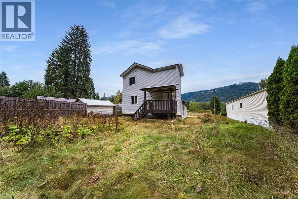 1427 Airport Road, Salmo, British Columbia  V0G 1Z0 - Photo 27 - 10400712