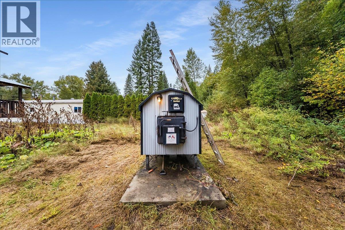 1427 Airport Road, Salmo, British Columbia  V0G 1Z0 - Photo 30 - 10400712