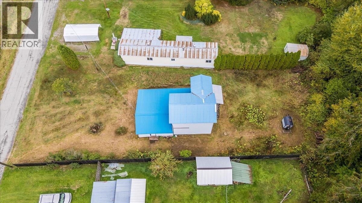 1427 Airport Road, Salmo, British Columbia  V0G 1Z0 - Photo 34 - 10400712