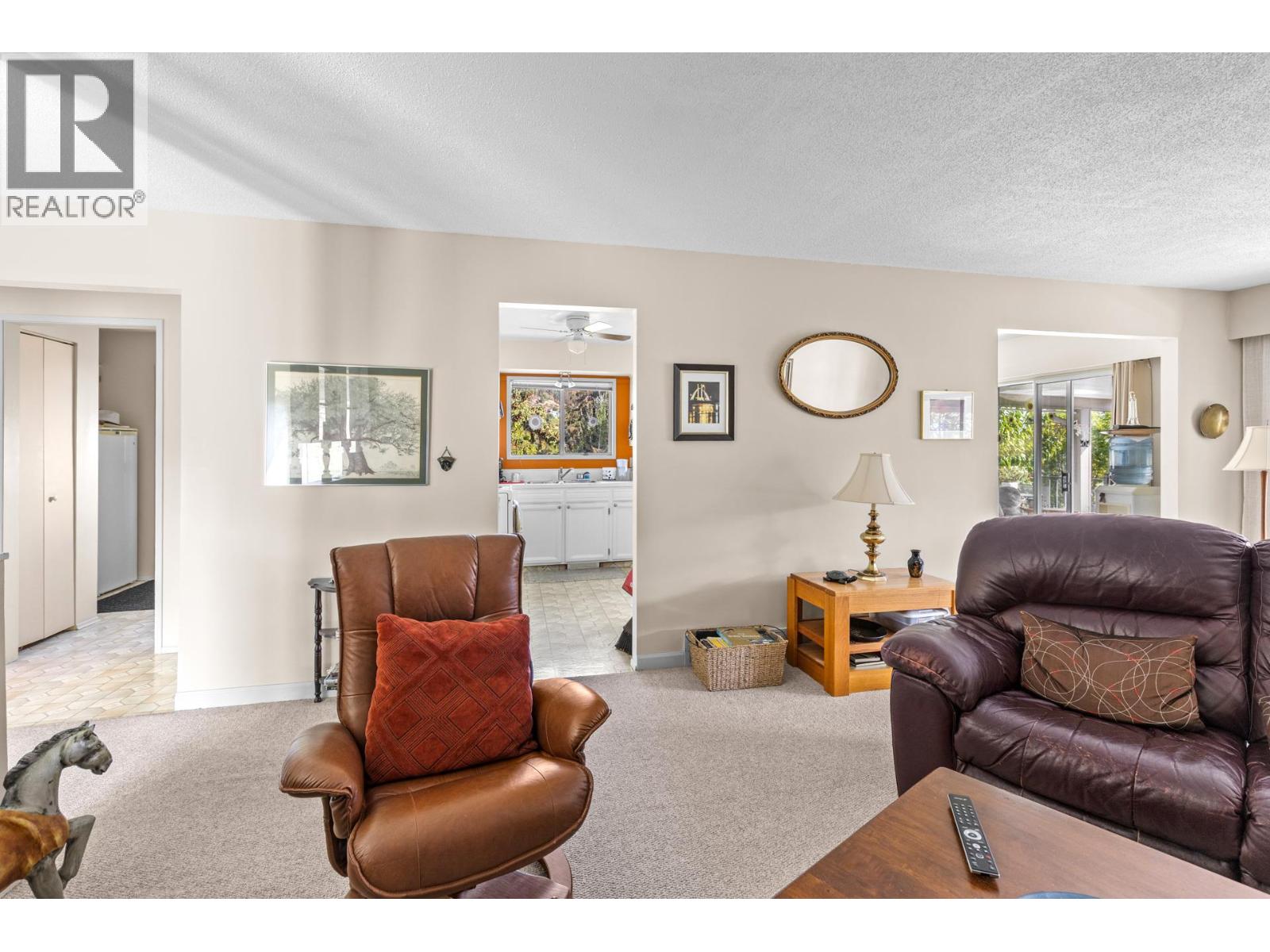 5284 Tailyour Lane, Peachland, British Columbia  V0H 1X1 - Photo 7 - 10400927