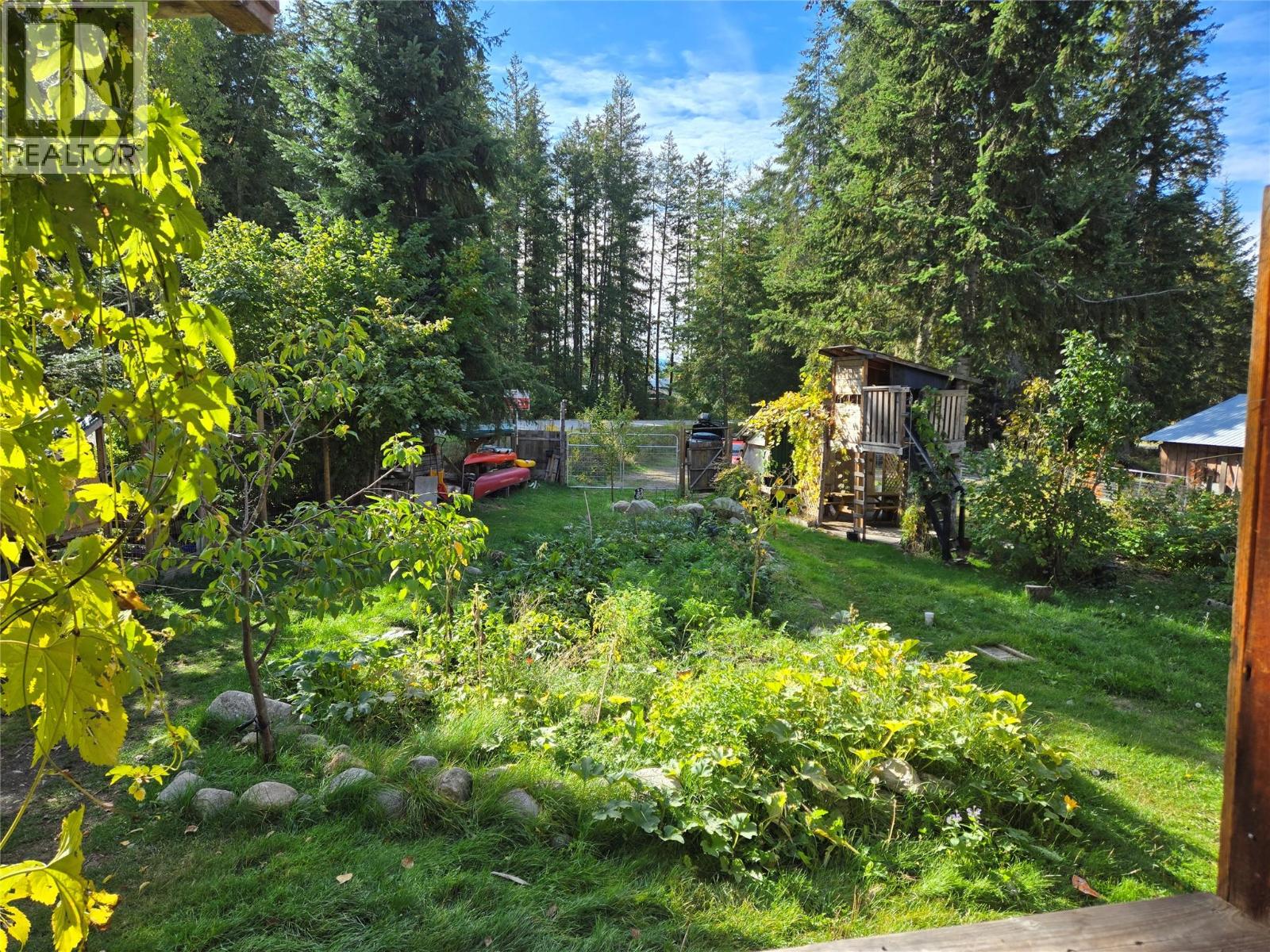 1013 Slocan Street, Slocan, British Columbia  V1L 2C0 - Photo 25 - 10400803