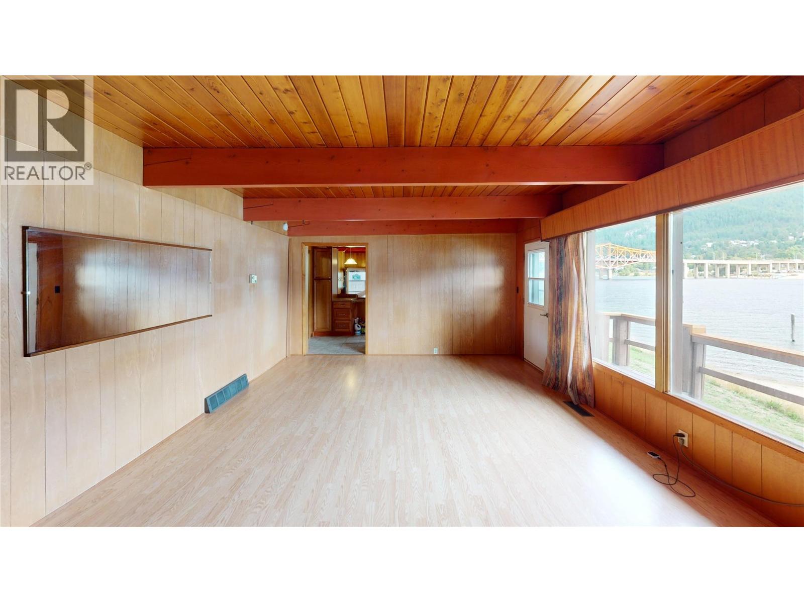 582 Valhalla Road, Nelson, British Columbia  V1L 6M6 - Photo 19 - 10400697