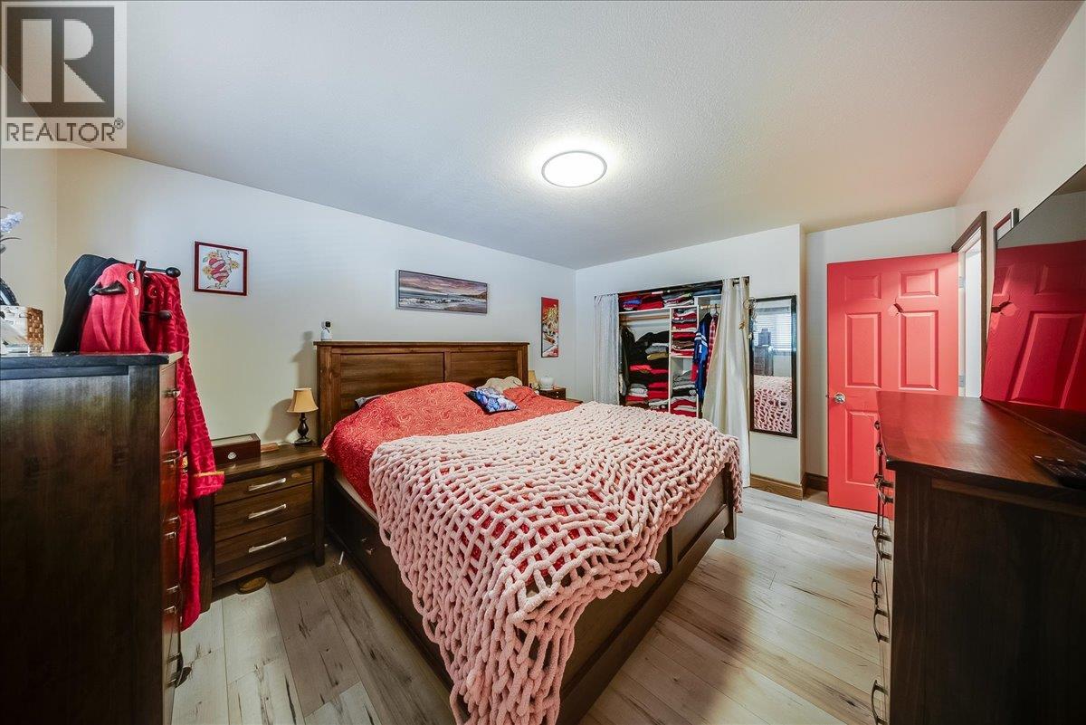 2129 Raspberry Road, Castlegar, British Columbia  V1N 4T6 - Photo 27 - 10400574