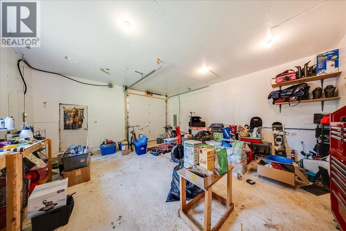 2129 Raspberry Road, Castlegar, British Columbia  V1N 4T6 - Photo 44 - 10400574