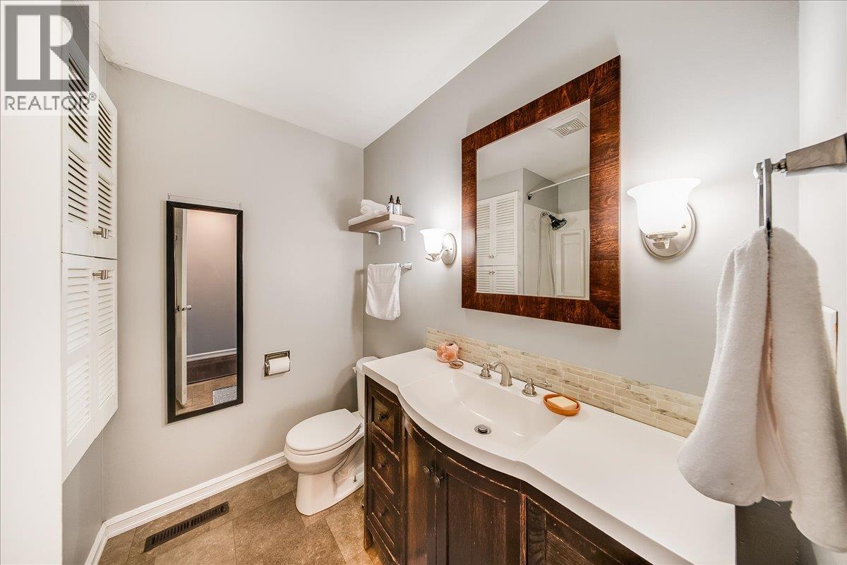 1106 Clarke Road, Robson, British Columbia  V0G 1X0 - Photo 26 - 10400696