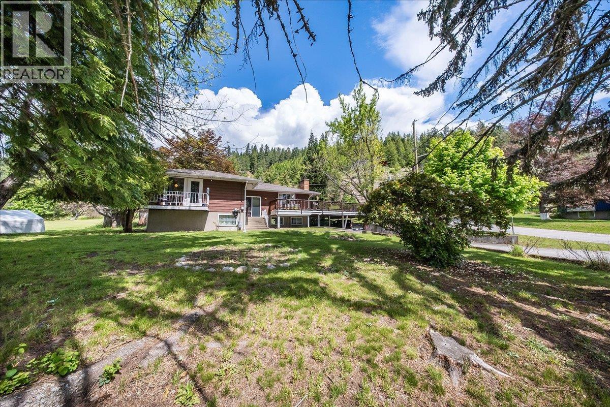 1106 Clarke Road, Robson, British Columbia  V0G 1X0 - Photo 51 - 10400696