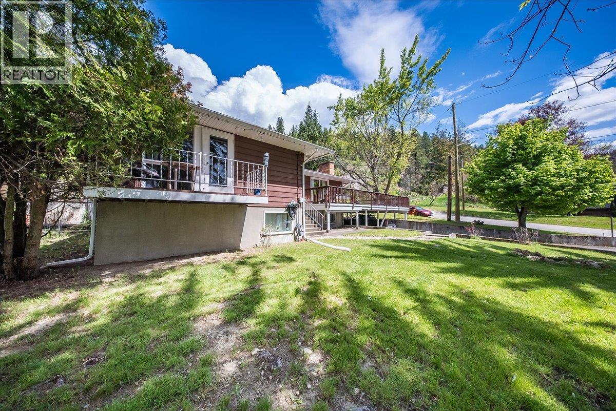 1106 Clarke Road, Robson, British Columbia  V0G 1X0 - Photo 52 - 10400696