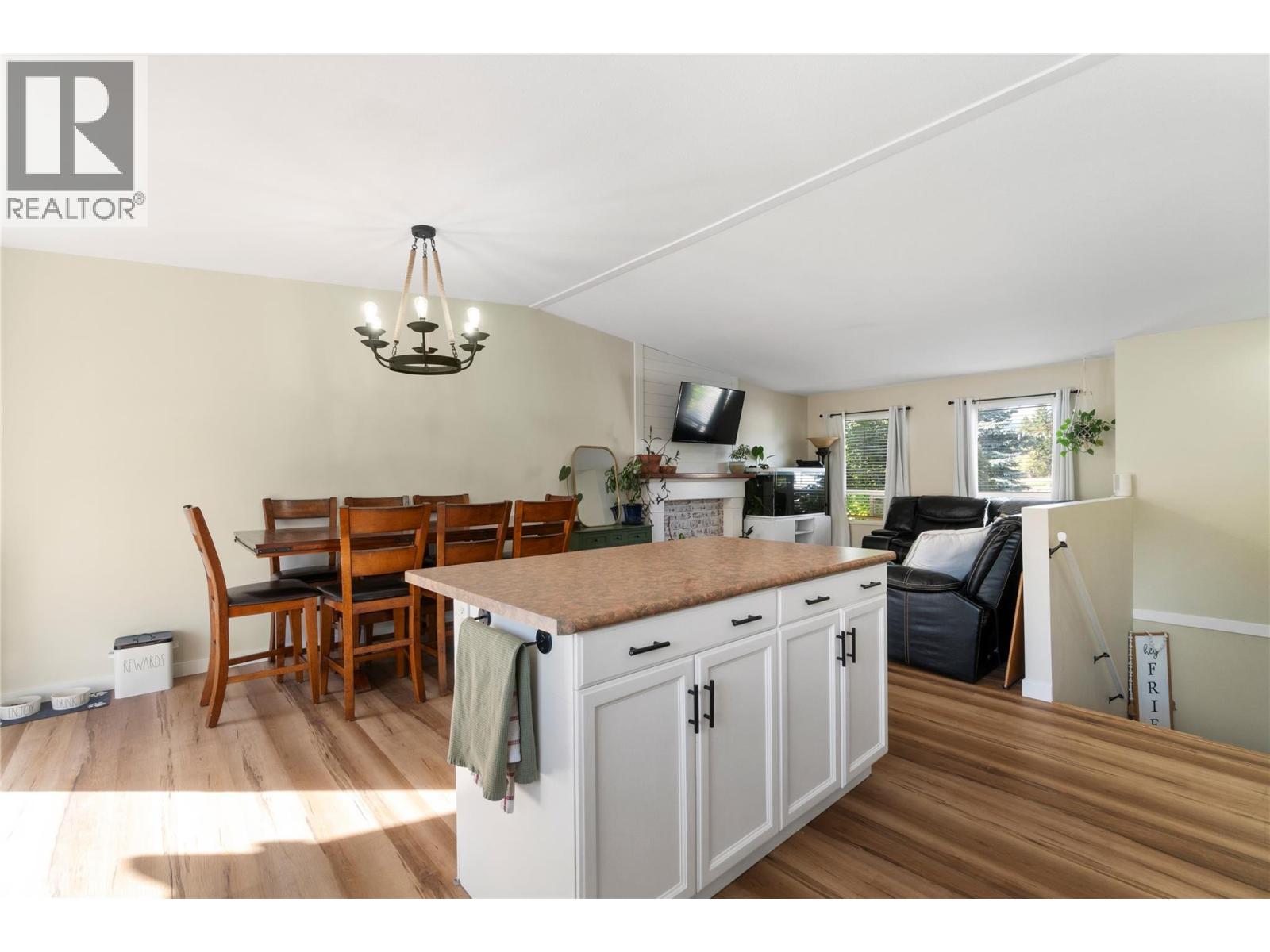 801 20 Street Ne Unit# 16, Salmon Arm, British Columbia  V1E 2R7 - Photo 12 - 10400610