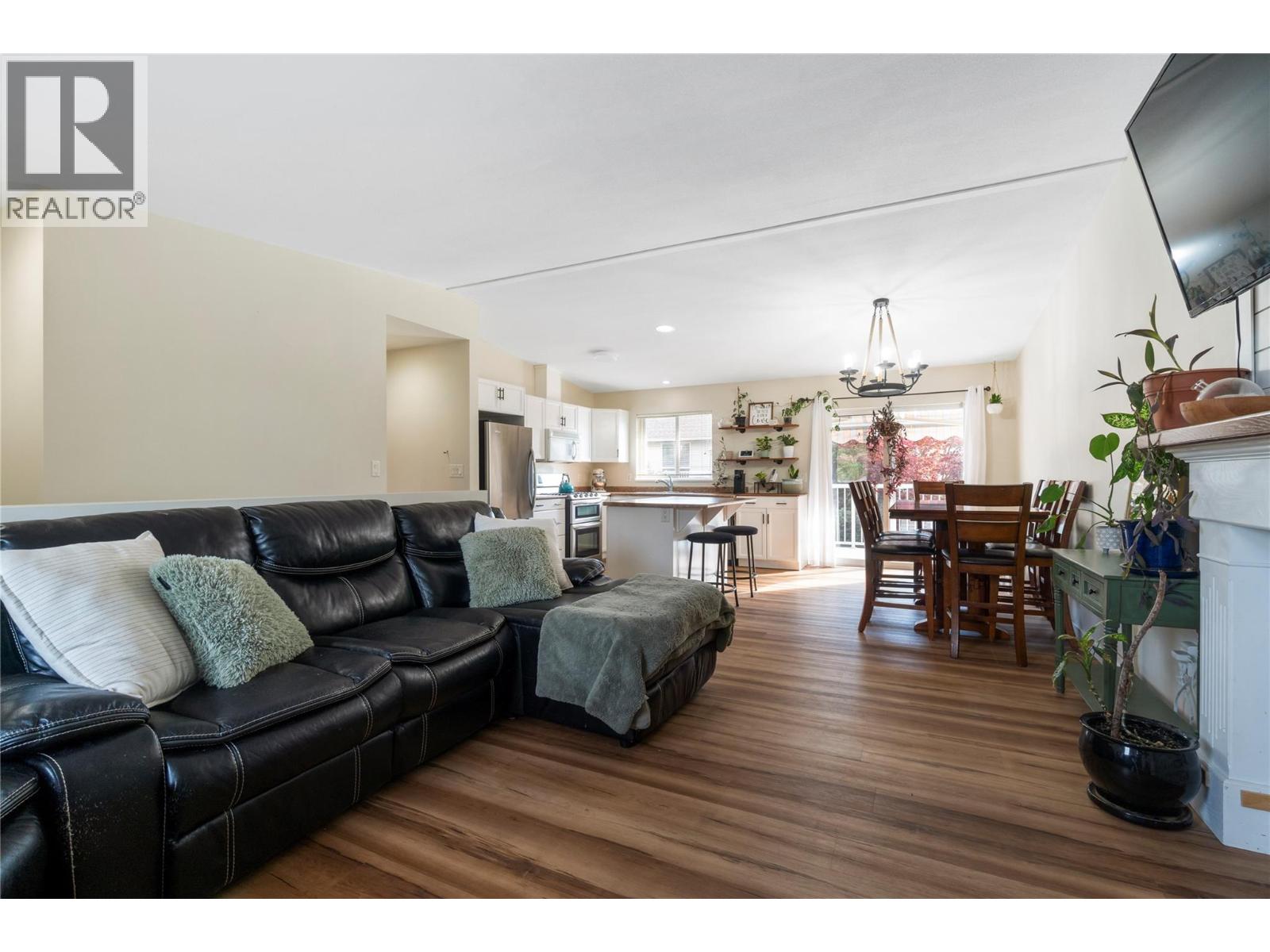 801 20 Street Ne Unit# 16, Salmon Arm, British Columbia  V1E 2R7 - Photo 15 - 10400610