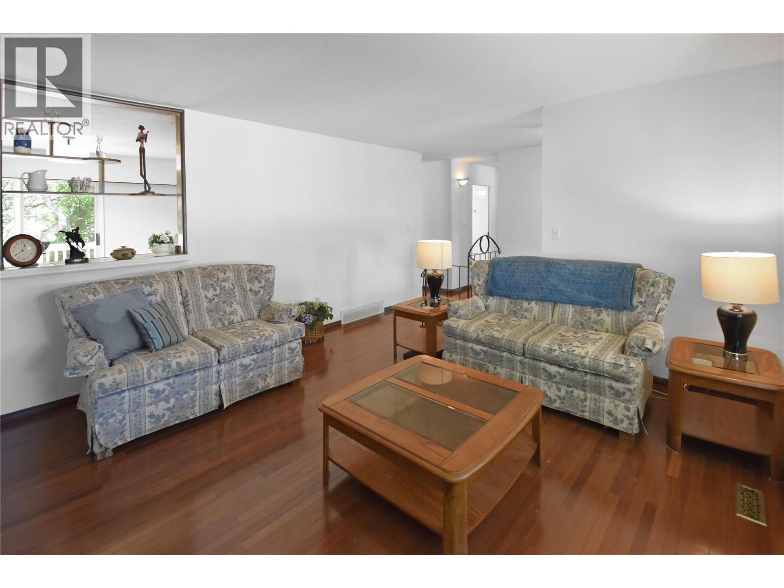 508 16th Ave S, Cranbrook, British Columbia  V1C 2Z9 - Photo 11 - 10400866